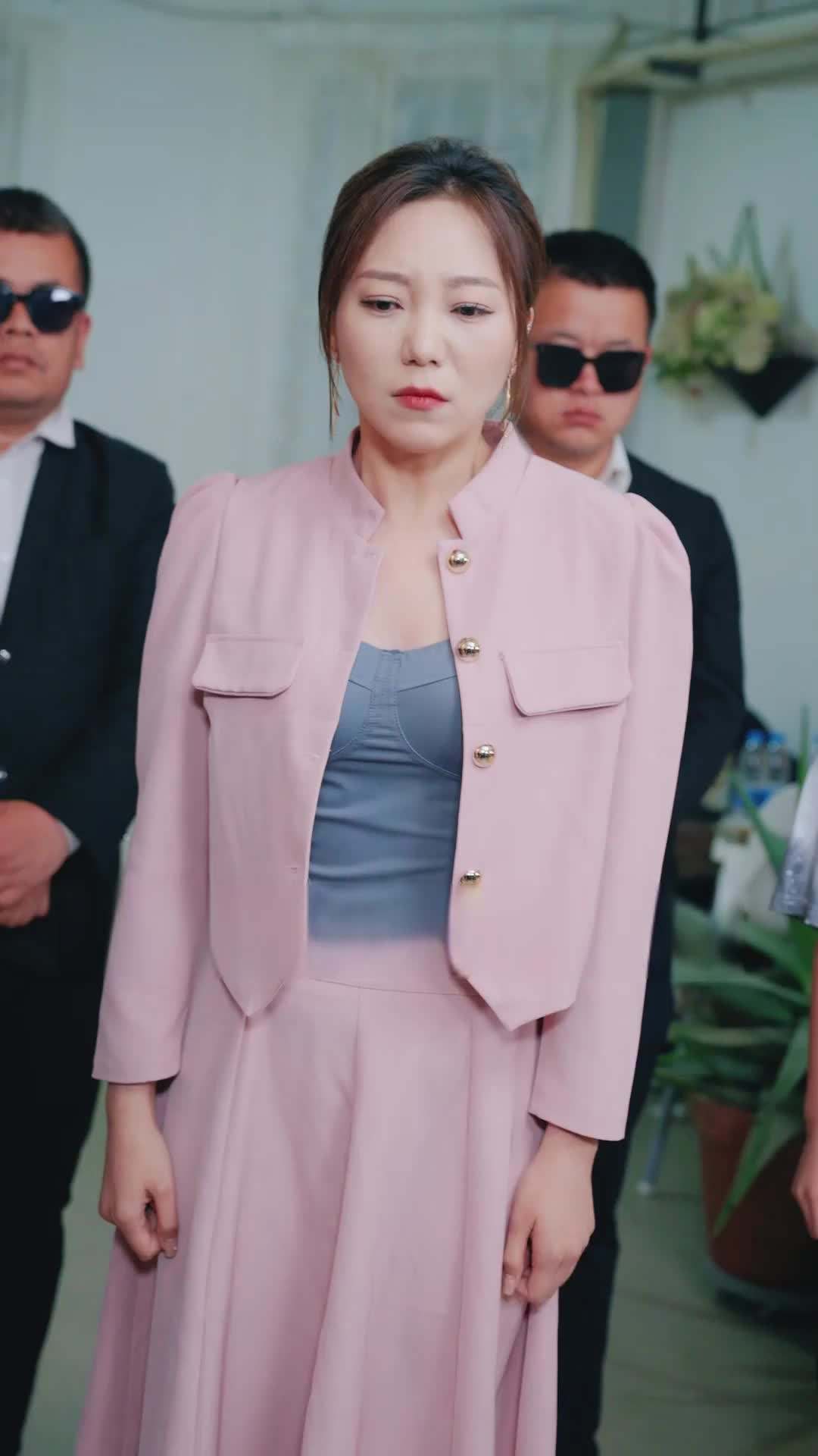 Episode 18 - The Real&Fake Young Master: My Four Aunties Are Big Shots