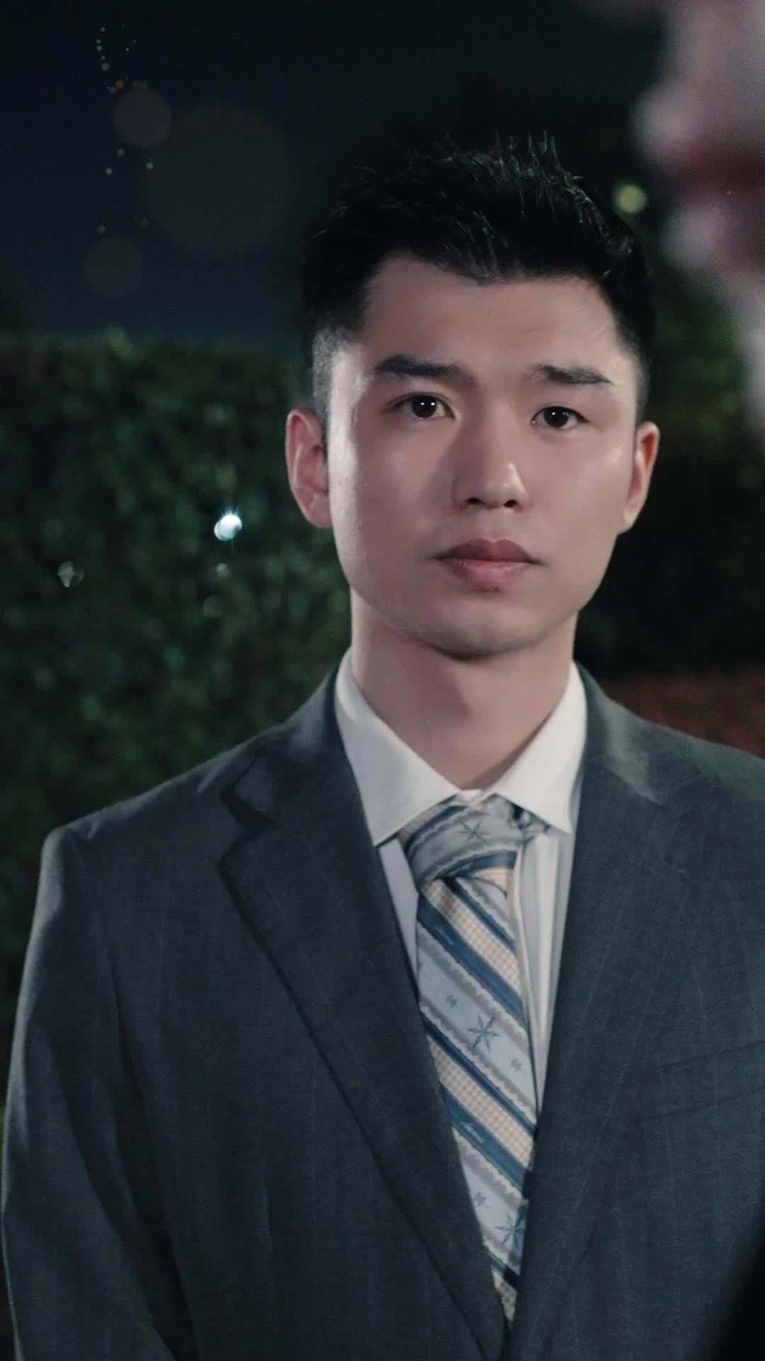 Episode 9 - Double Life CEO Chasing Love