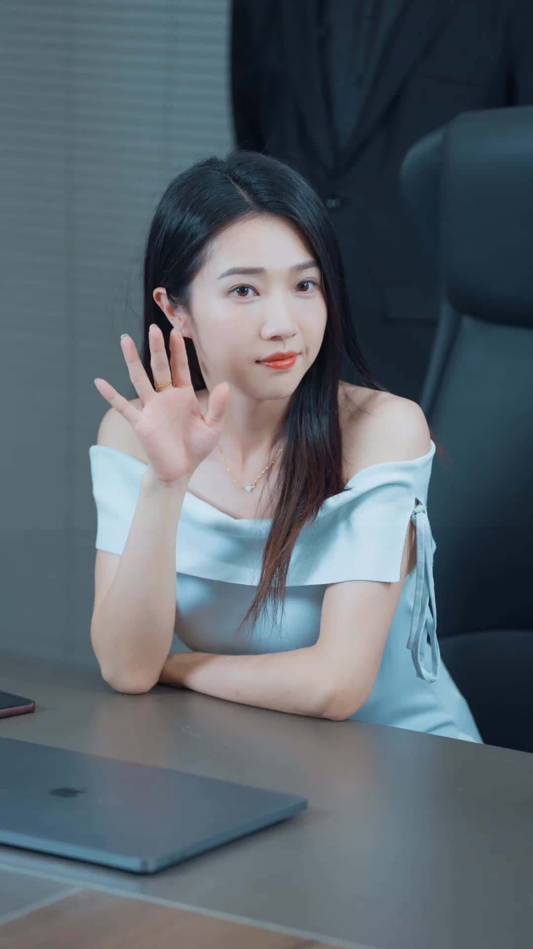 Episode 17 - 3 Months Left, The Heiress Strikes Back