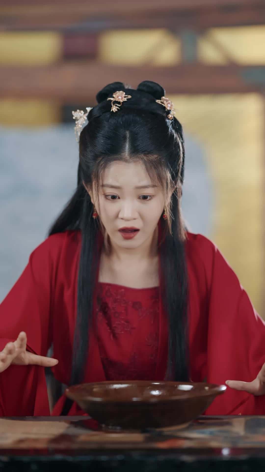 Episode 5 - The Bride Hides a Crown No One Sees