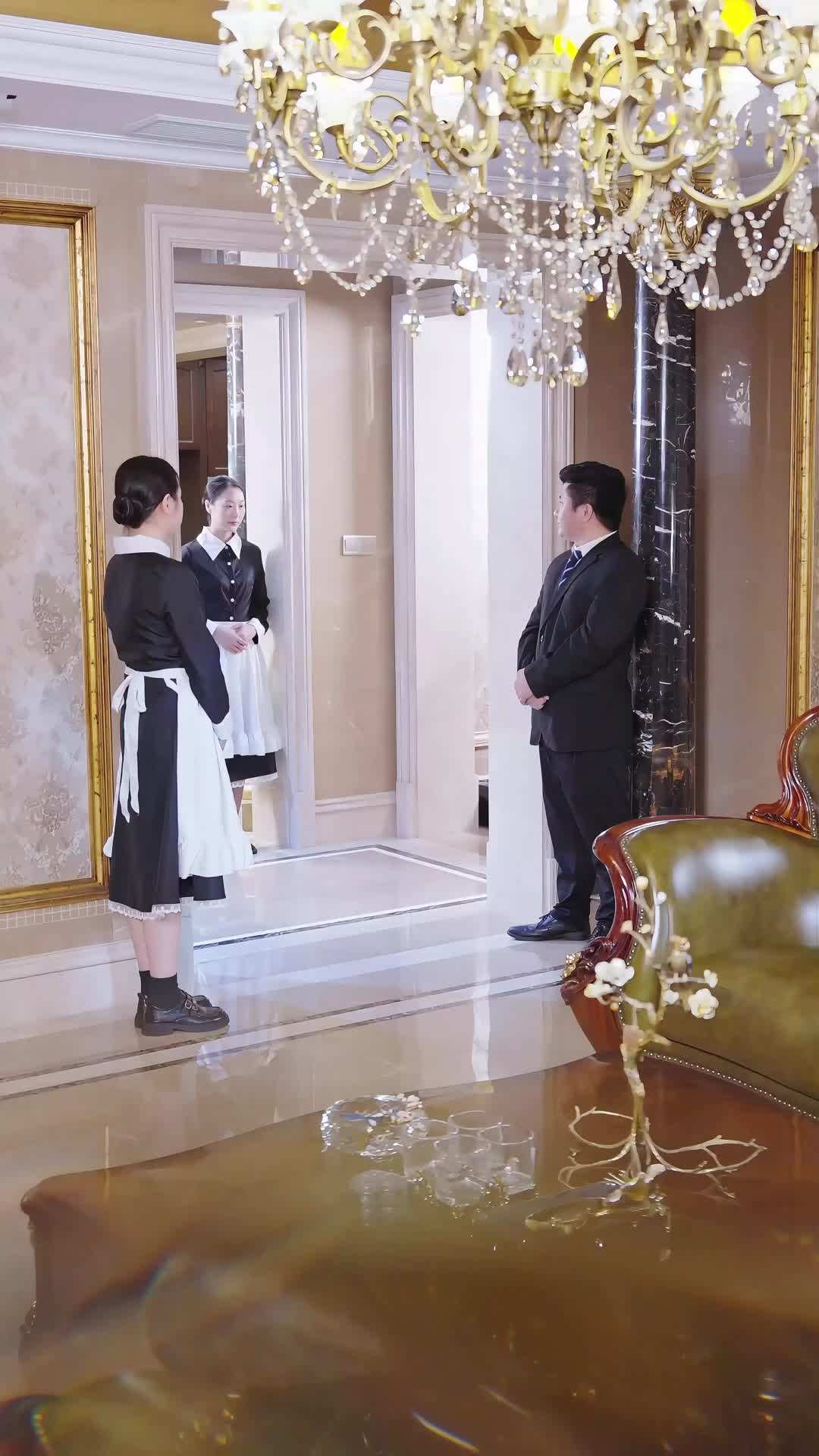 Épisode 15 - La Demoiselle Gâtée est une Grande Personne Cachée