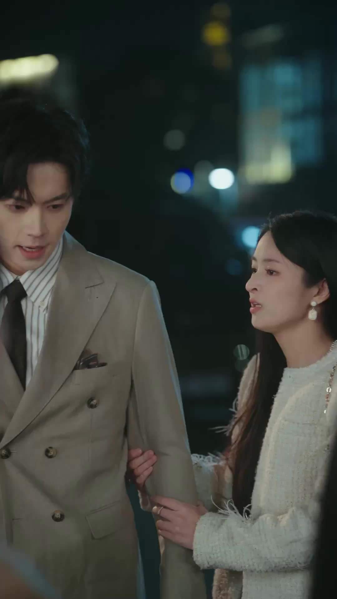 Episode 34 - From Heartbreak to Fated Lover