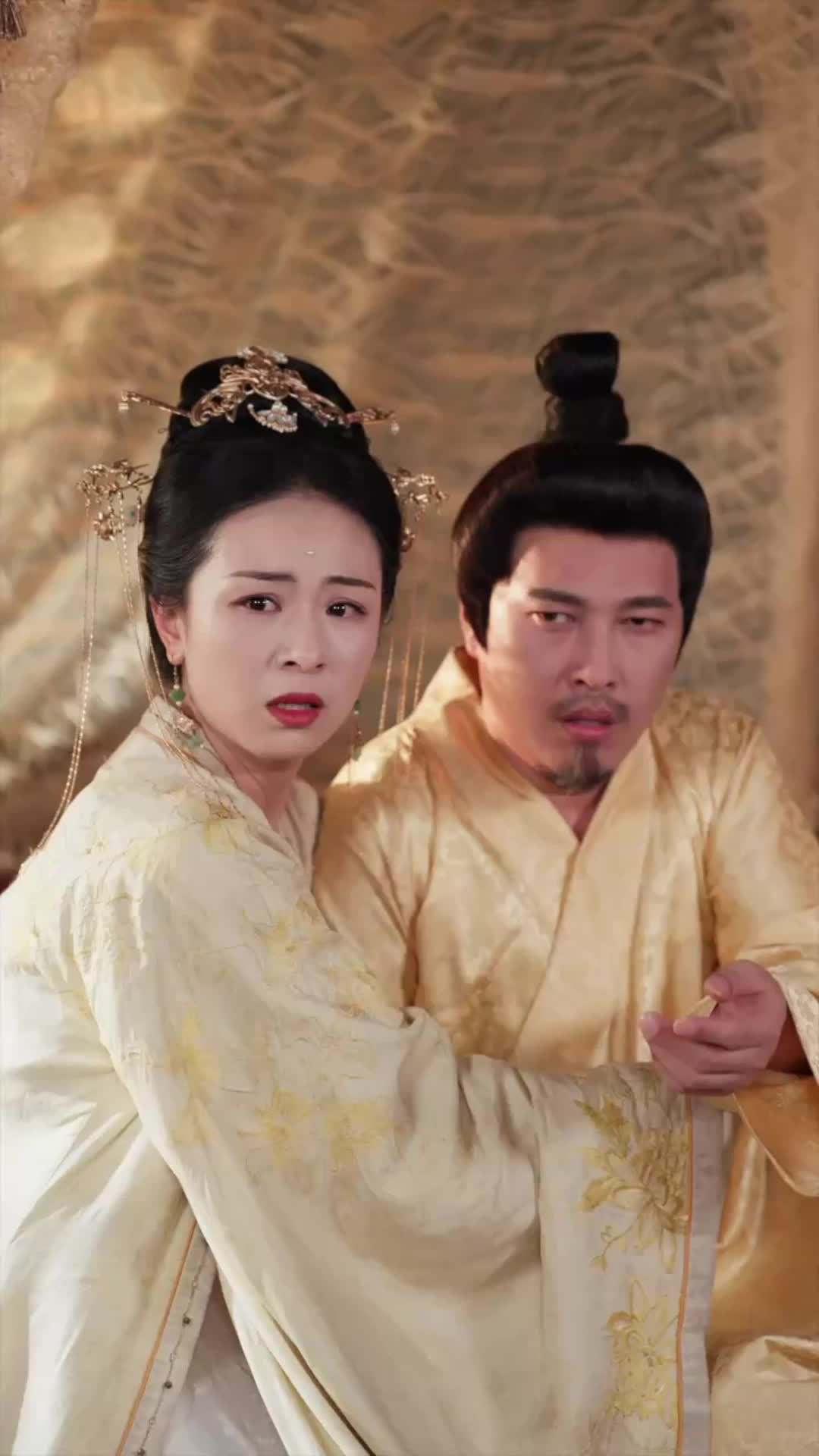 Episode 65 - Your Highness, Your Family Doctor Is Actually a Girl!