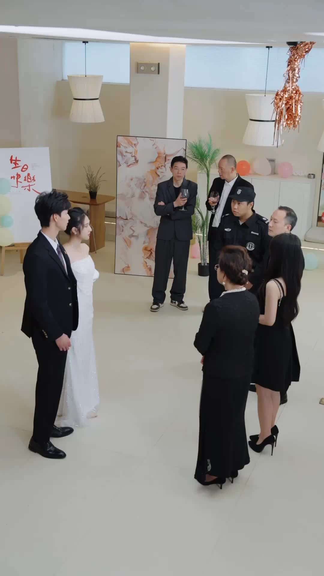 Episode 30 - CEO's Wife Spoiled by Three Big Shot Brothers