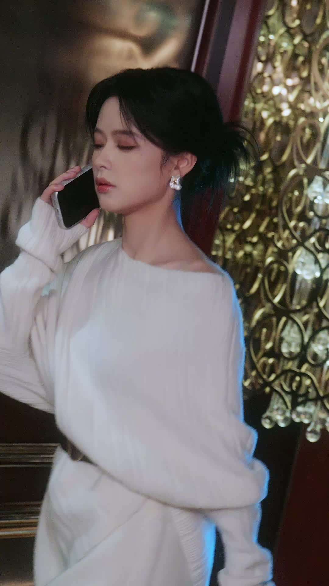 Episode 1 - True Heiress, Stolen Light