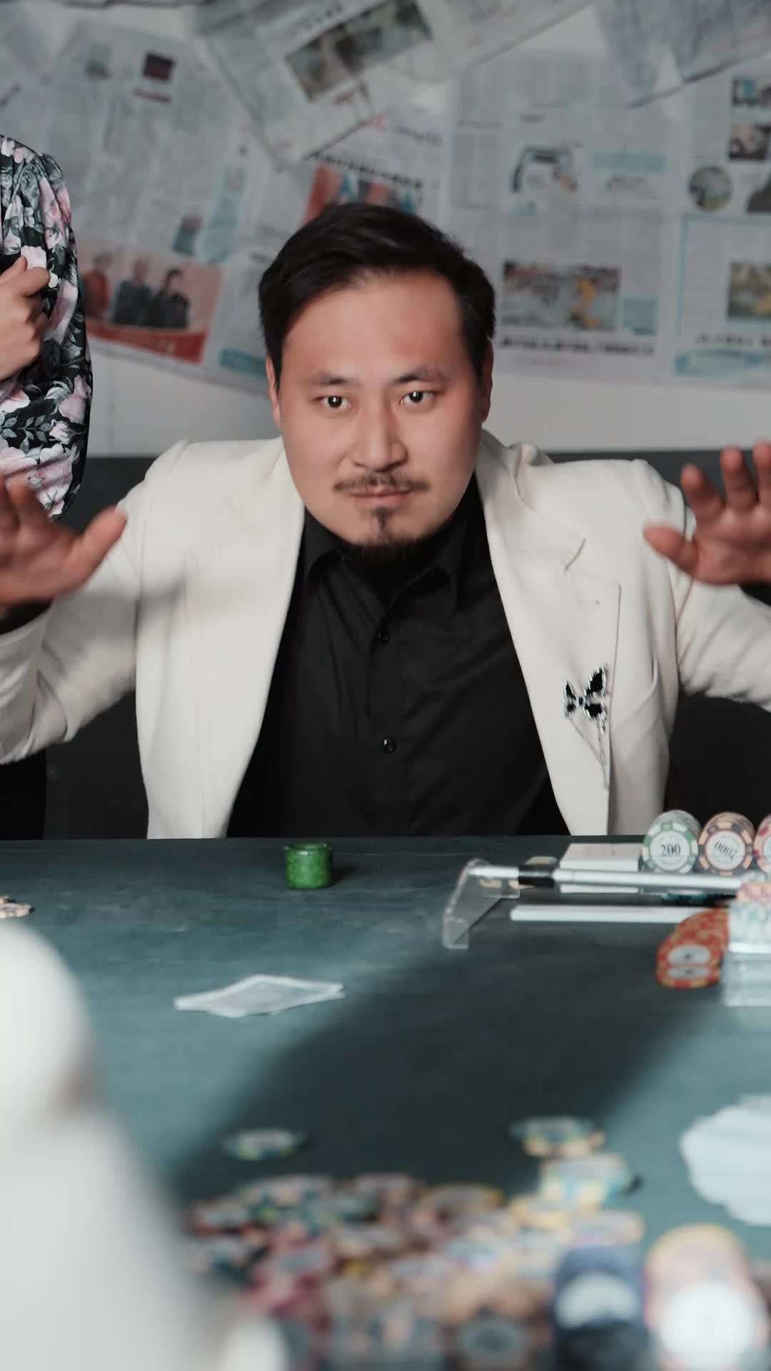 Episode 8 - Fold or Die: Gamble Queen Rises