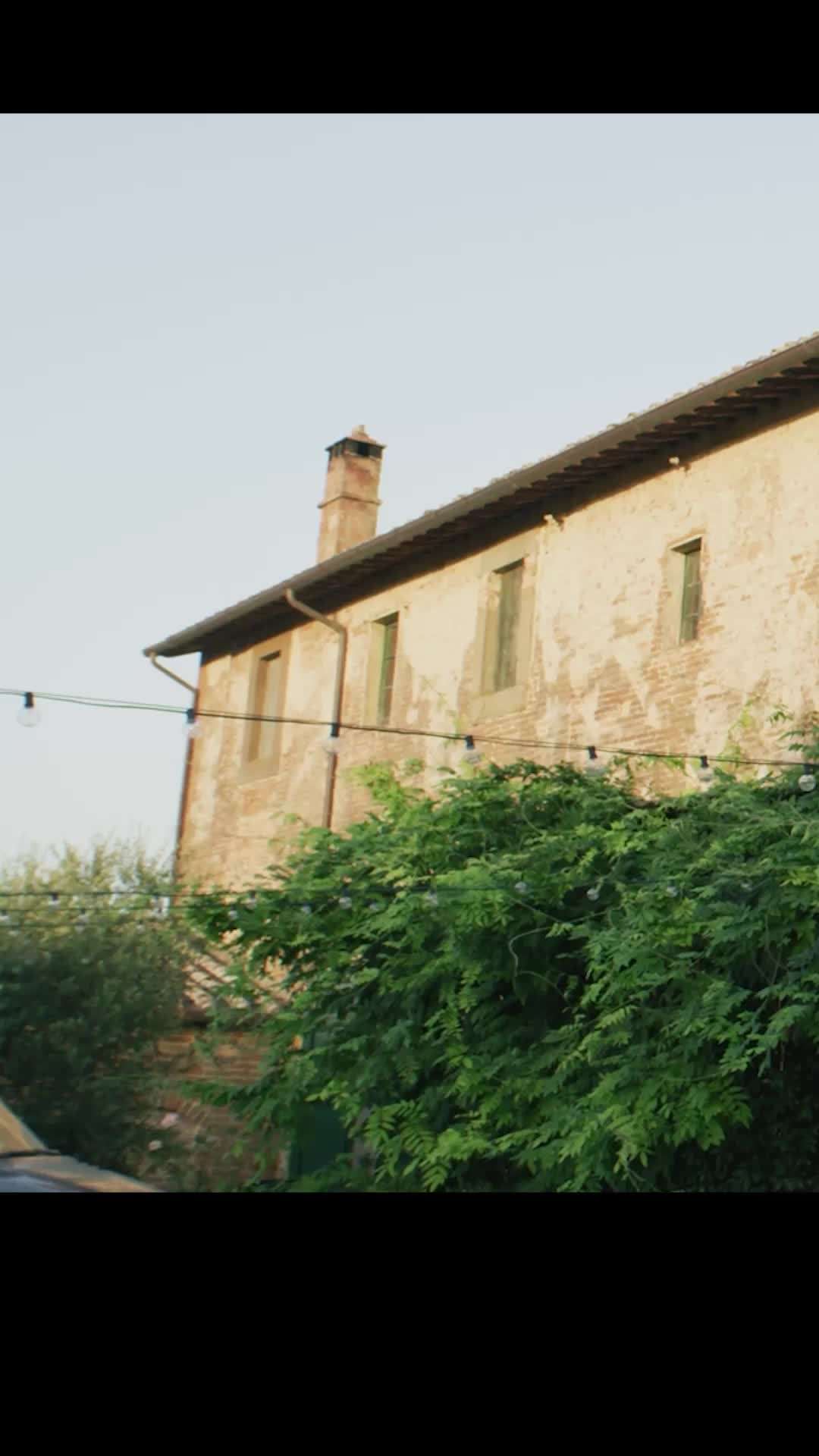 Episode 2 - Love Wine & Salt: A Tuscan Romance