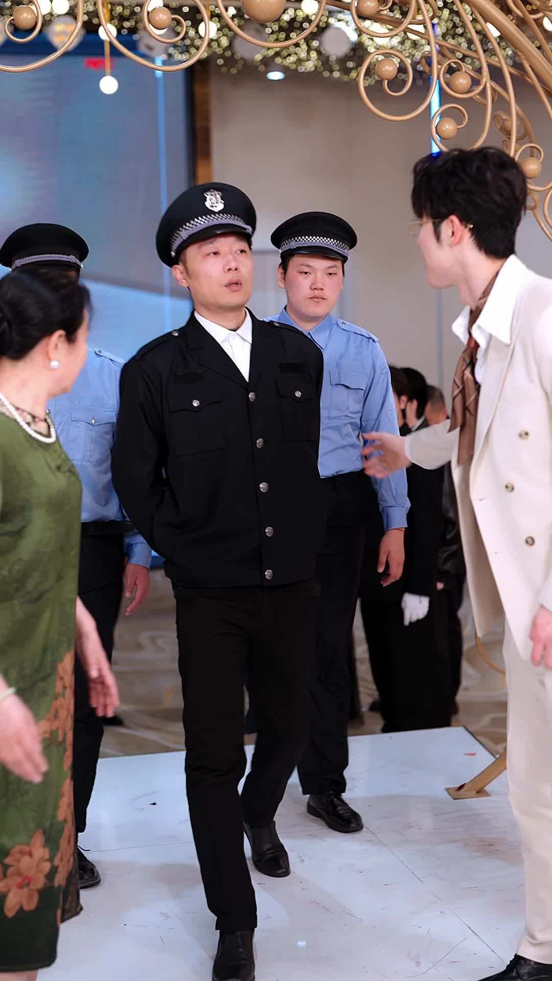 에피소드 18 - 별난 결혼식