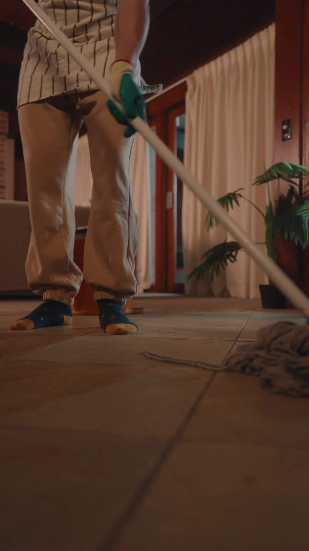 Épisode 28 - J'ai engagé un babysitter milliardaire