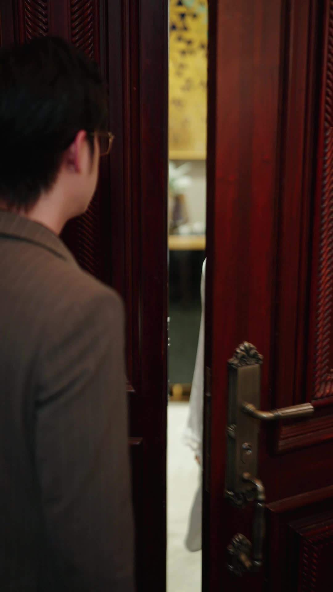 Episode 5 - Where the Light Enters