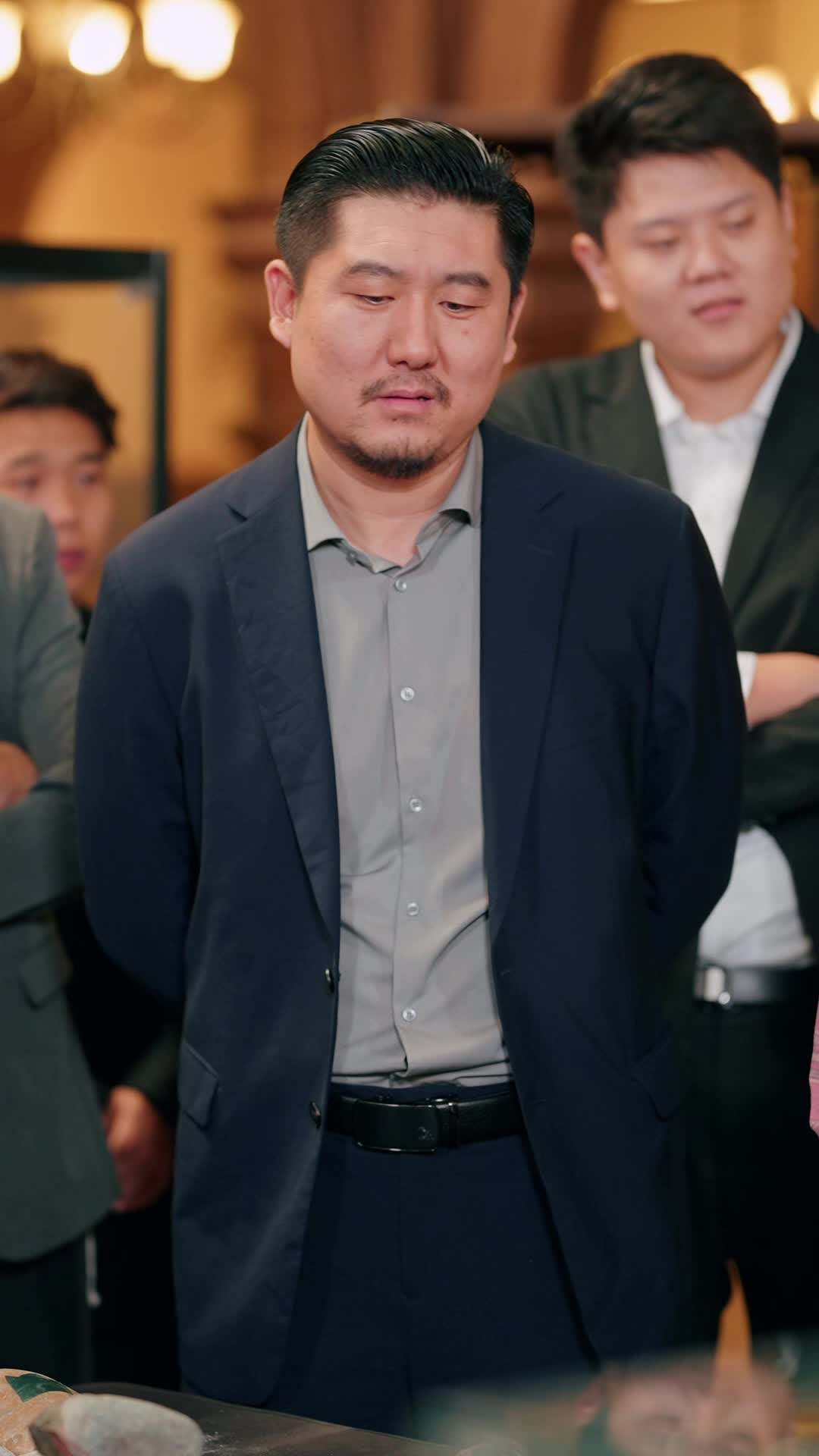 Episode 8 - Ratu yang Melihat Semua Kebohongan