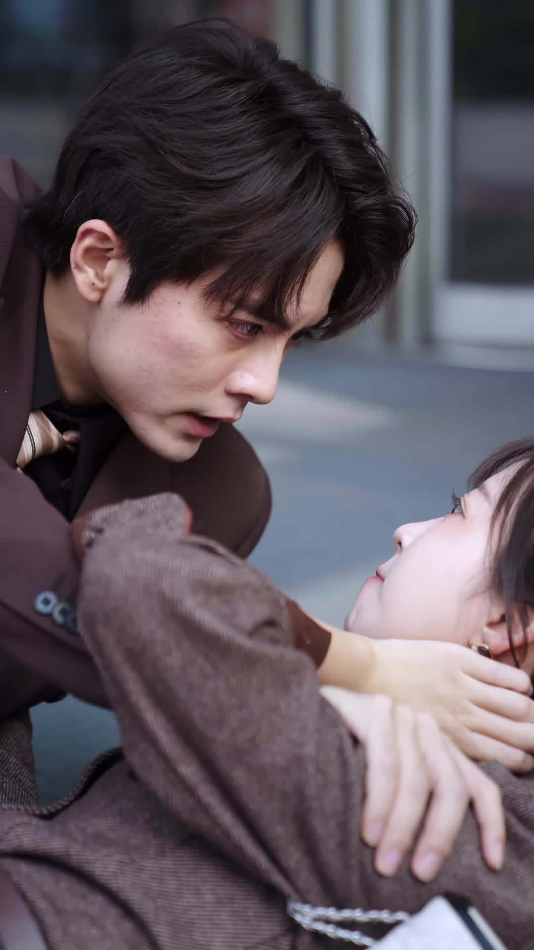 Episode 41 - The Power of Love: A Disabled Tycoon's Heart