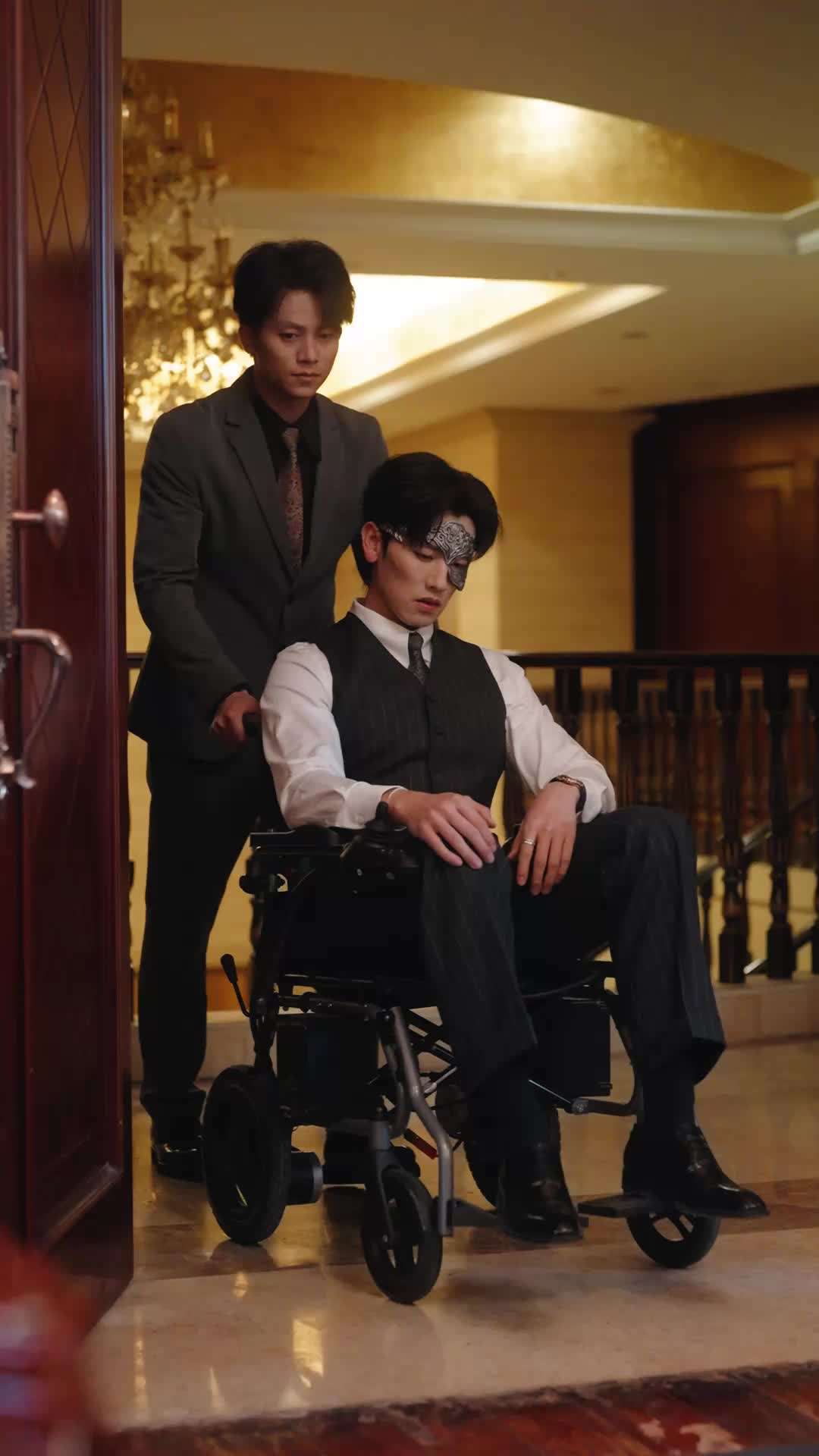 Episode 7 - CEO Berwajah Luka Menjadi Senjataku