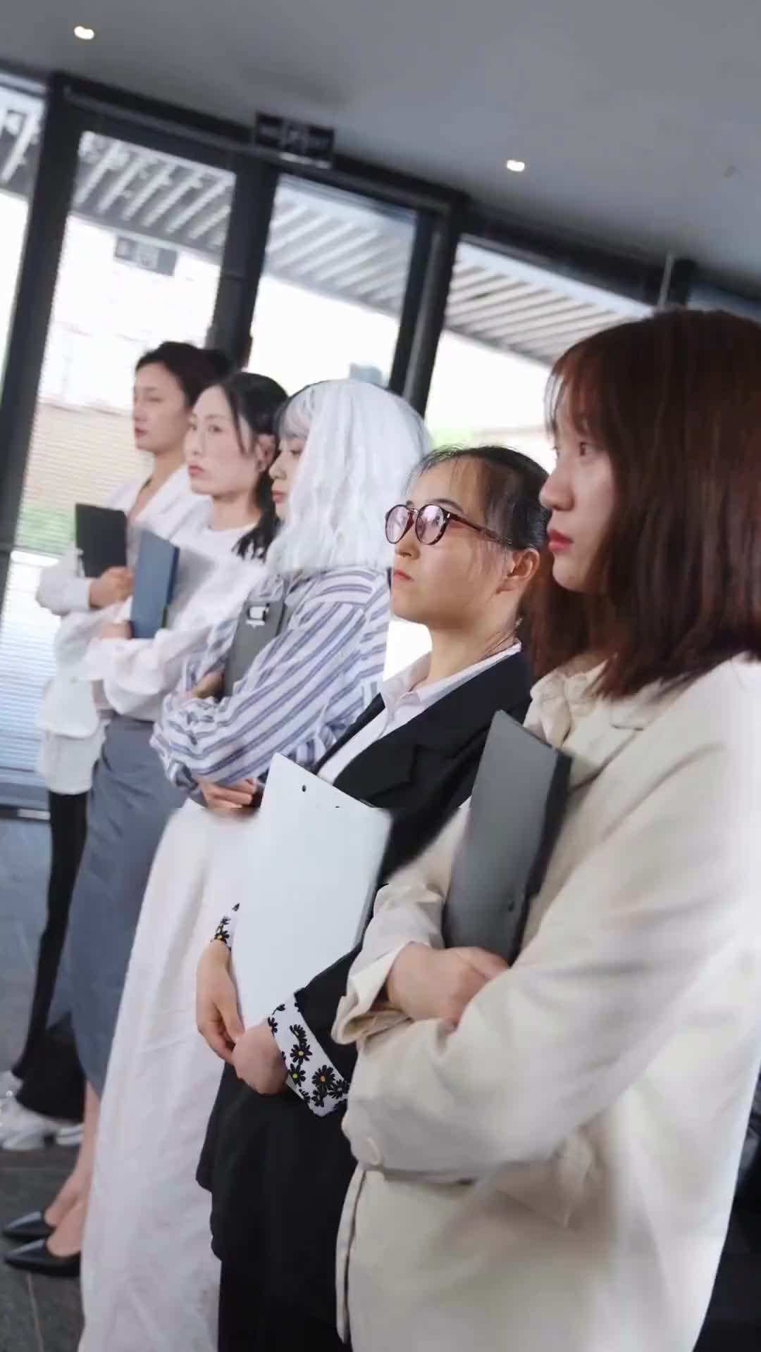 Episodio 6 - Mi Mejor Amiga Quiere al CEO de Mi Aventura de Una Noche