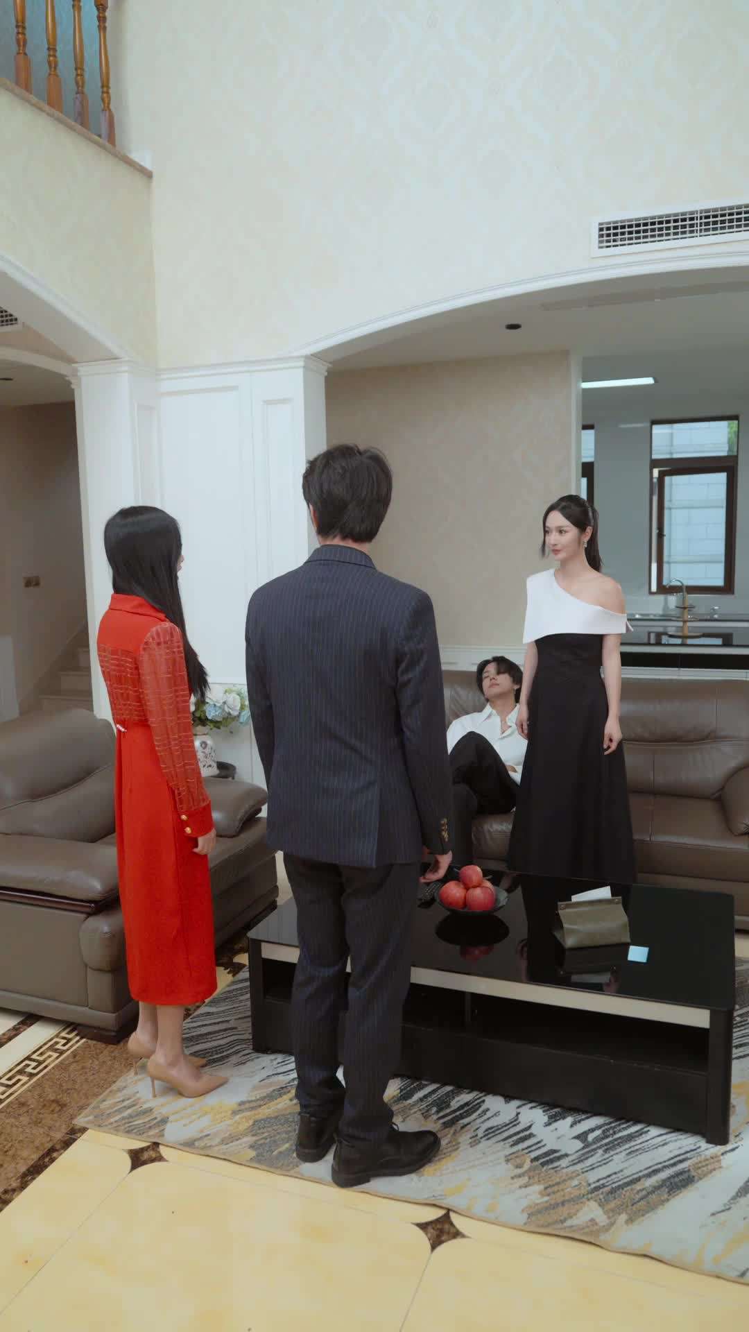 Episode 53 - The Heiress's Regret: Spoiled by Her Three Brothers