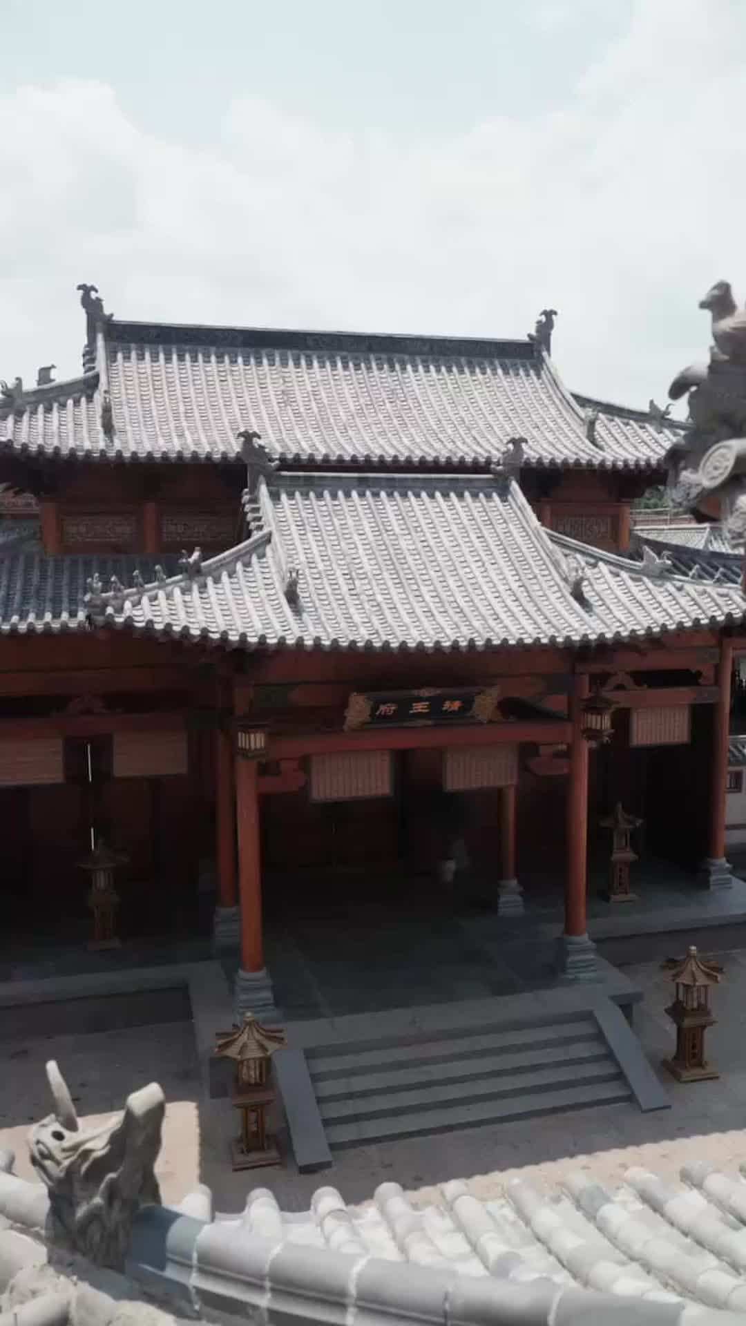 Episode 70 - Your Highness, Your Family Doctor Is Actually a Girl!