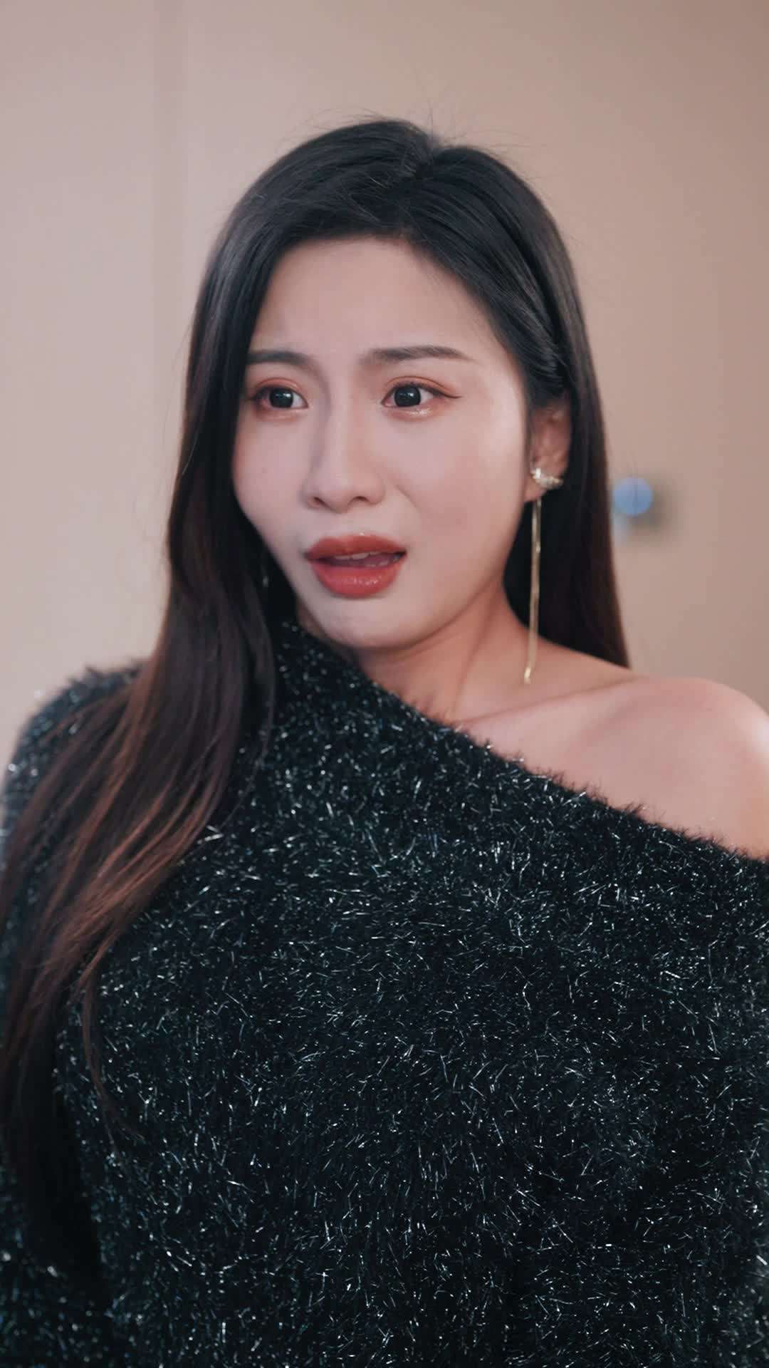 Episode 15 - Red Carpet, Hot Kiss