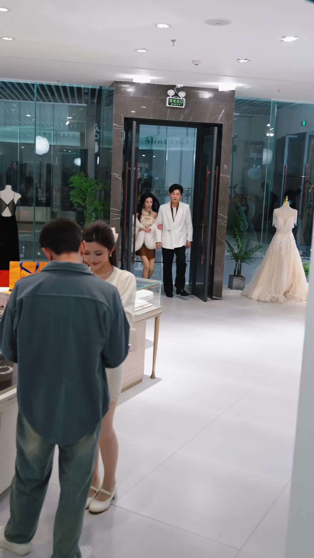 Episode 6 - Bugged Love: Spoiling His Wives