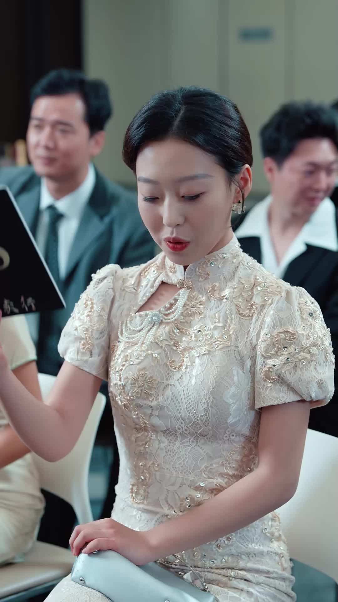 Episode 39 - The Hidden Tycoon’s Wife