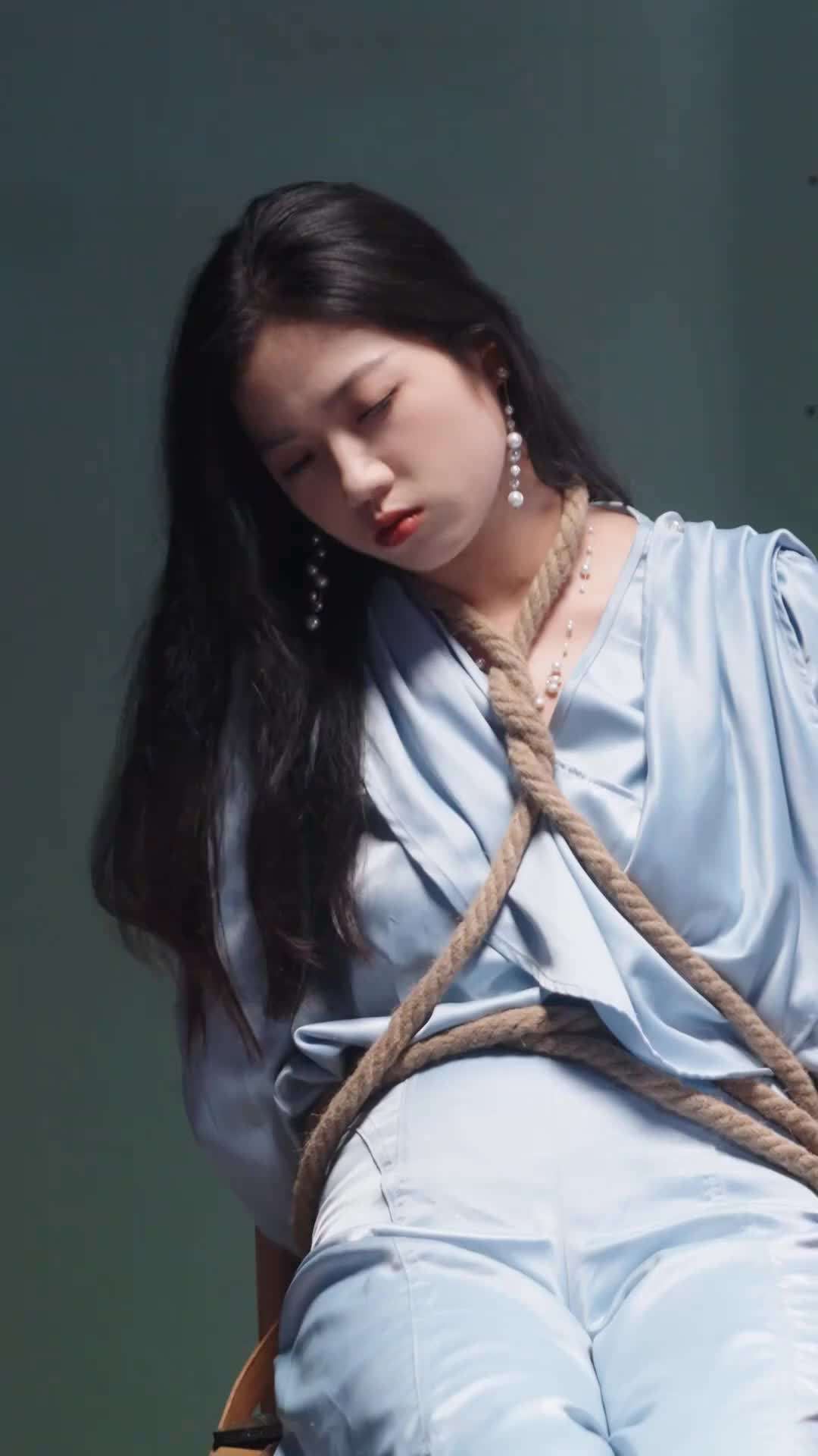 에피소드 33 - 이혼 후 난 재벌 손녀가 되었다