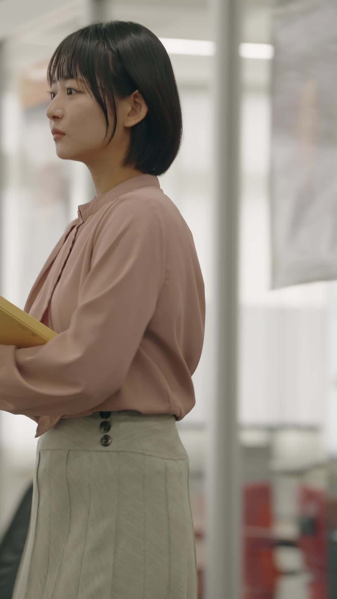 エピソード9 - パパはトップスター⁉︎〜未婚シンママの秘密〜