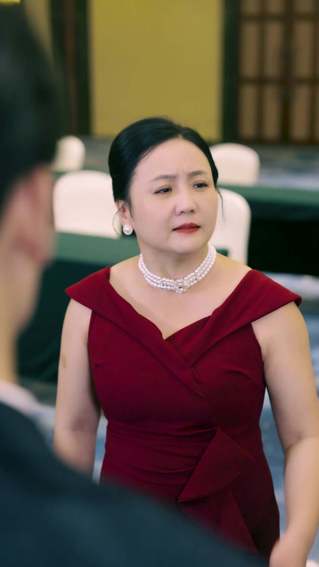 Episode 23 - Frosty CEO, Sizzling Baby Bump Romance