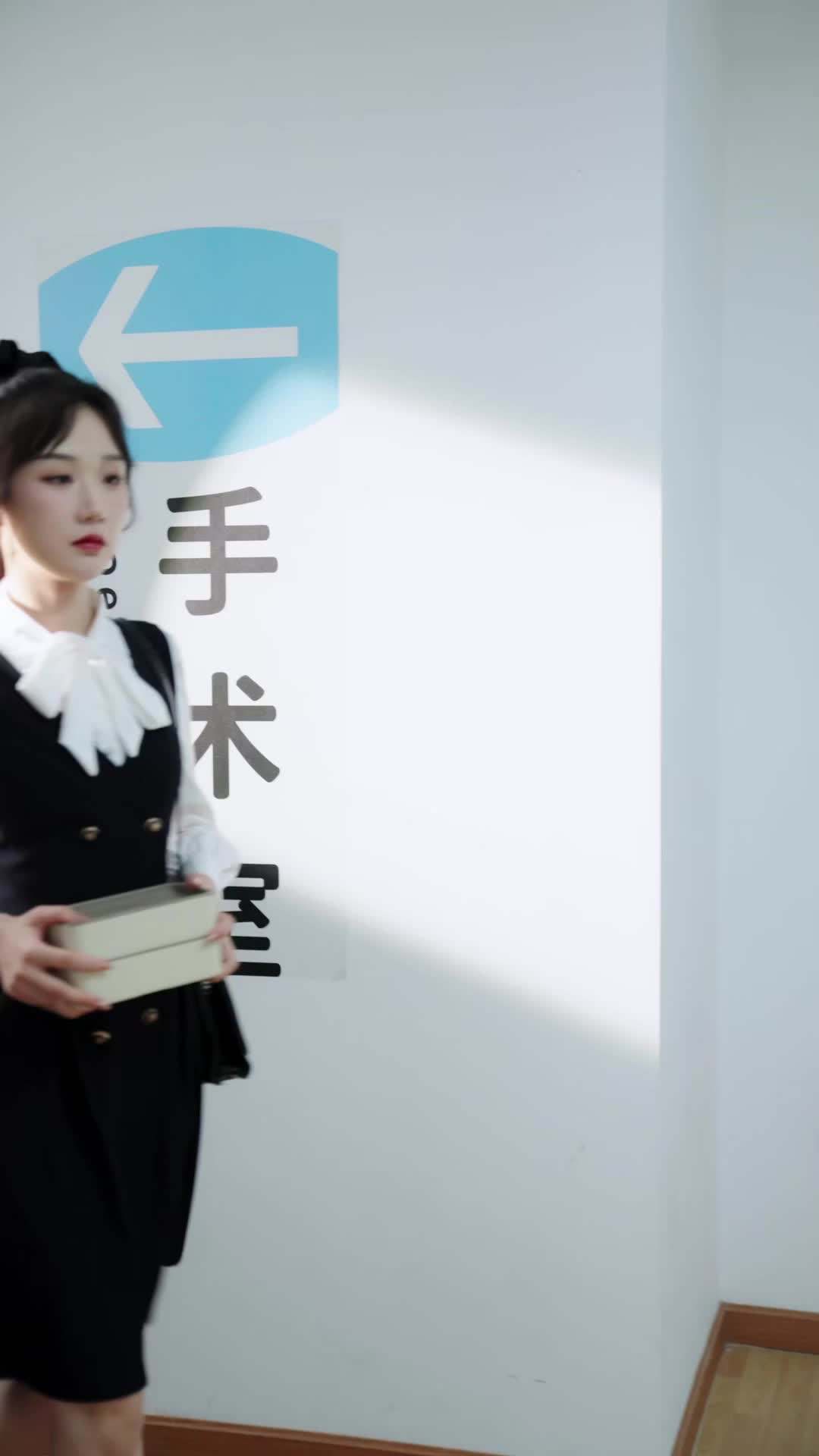 Episode 44 - My One-Night Lover Is My Contract Husband