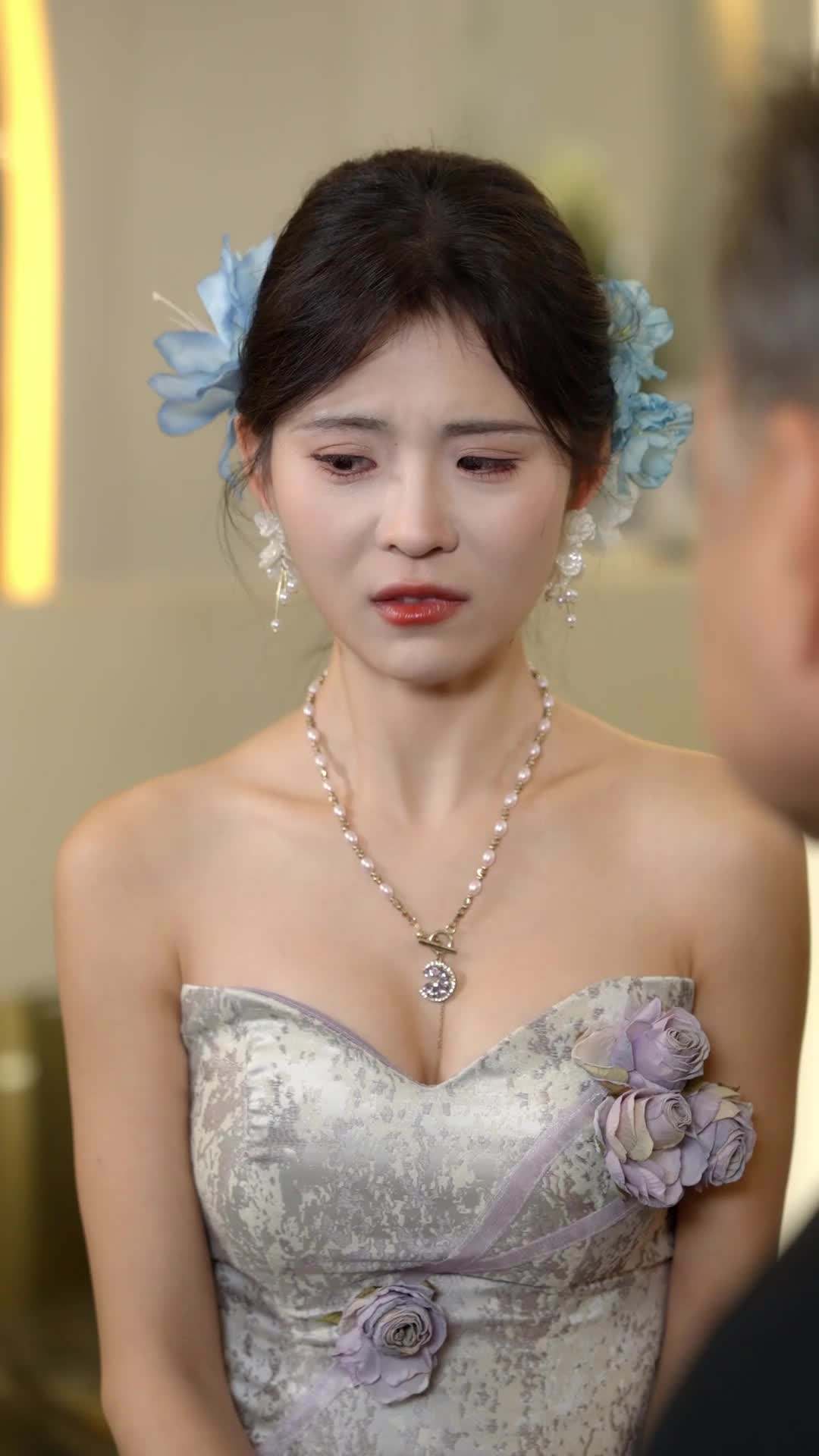 Episode 17 - Not Your Ordinary Heiress—She’s a Goddess