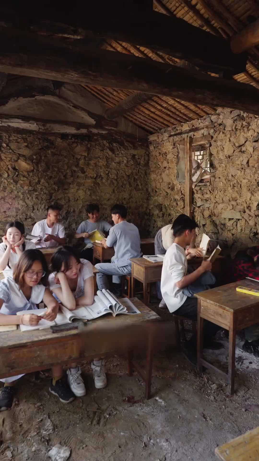 第1集 - 賢妻扶我淩雲志