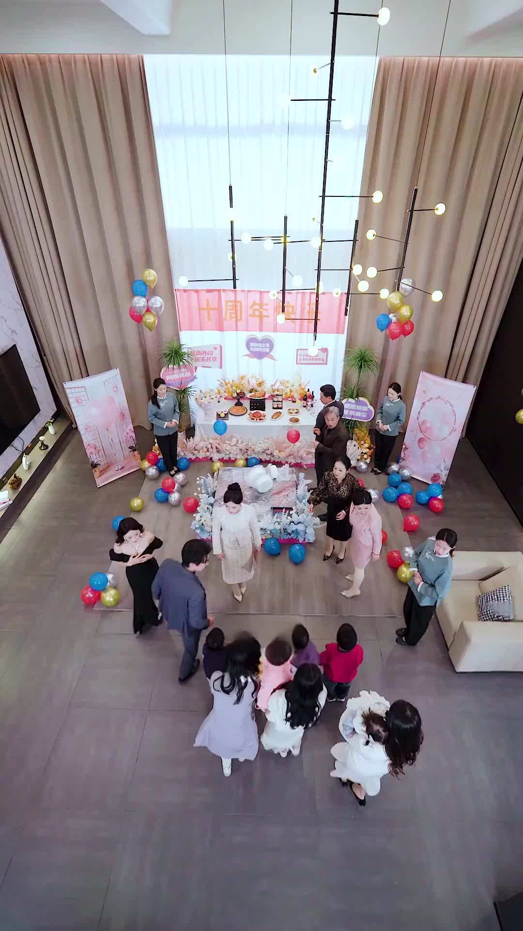 Episode 21 - Saat Dia Berlutut, Aku Memilih Tahta