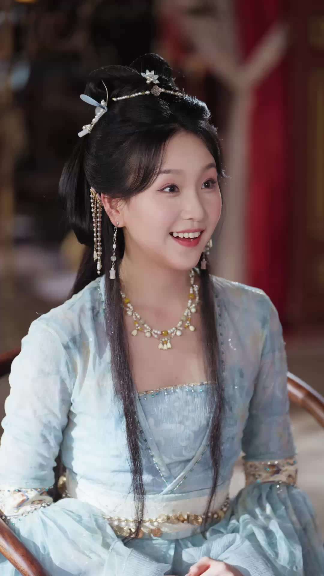 Episode 34 - Your Highness, Your Family Doctor Is Actually a Girl!