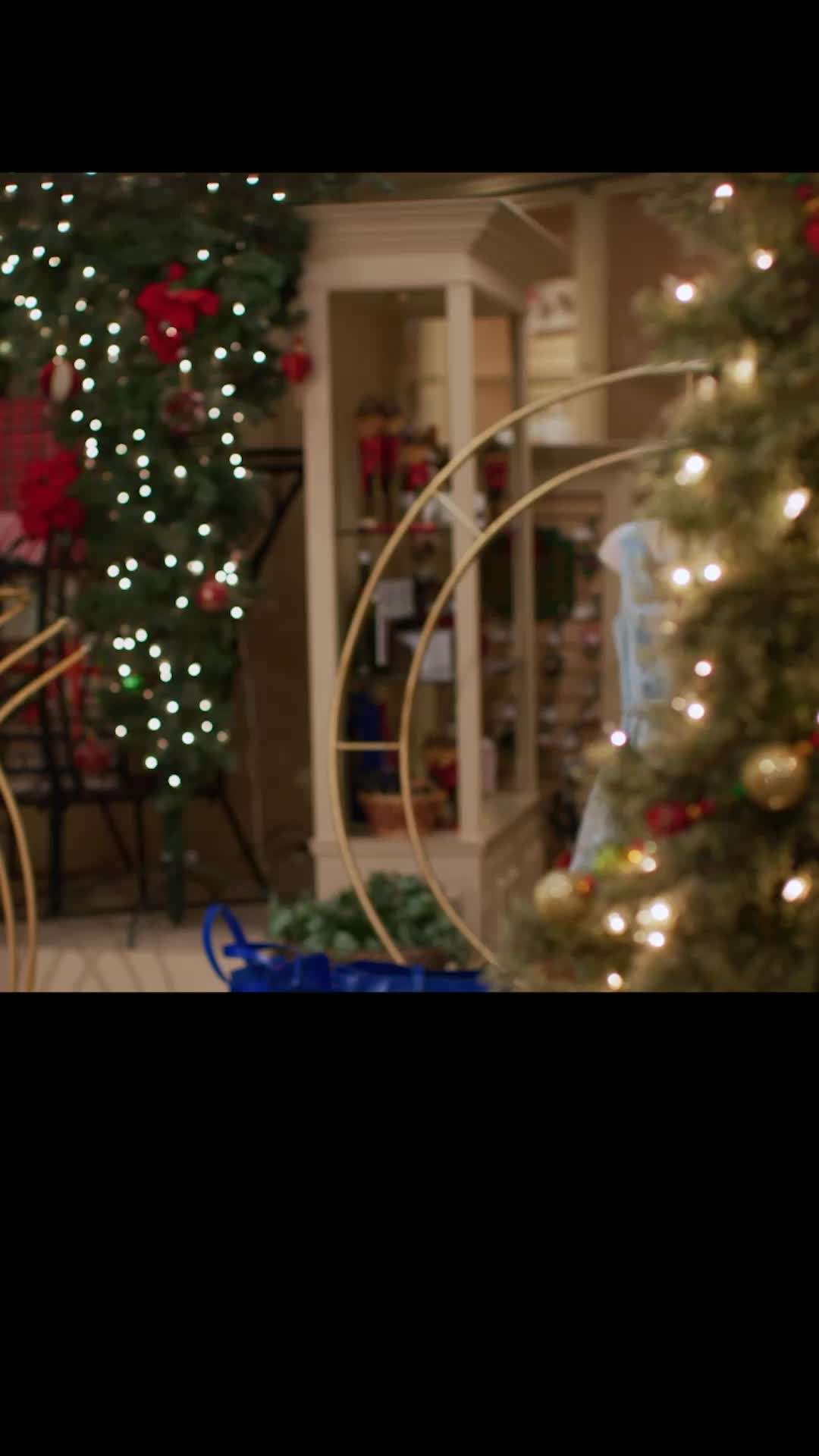 Episode 23 - Santa's Got Style