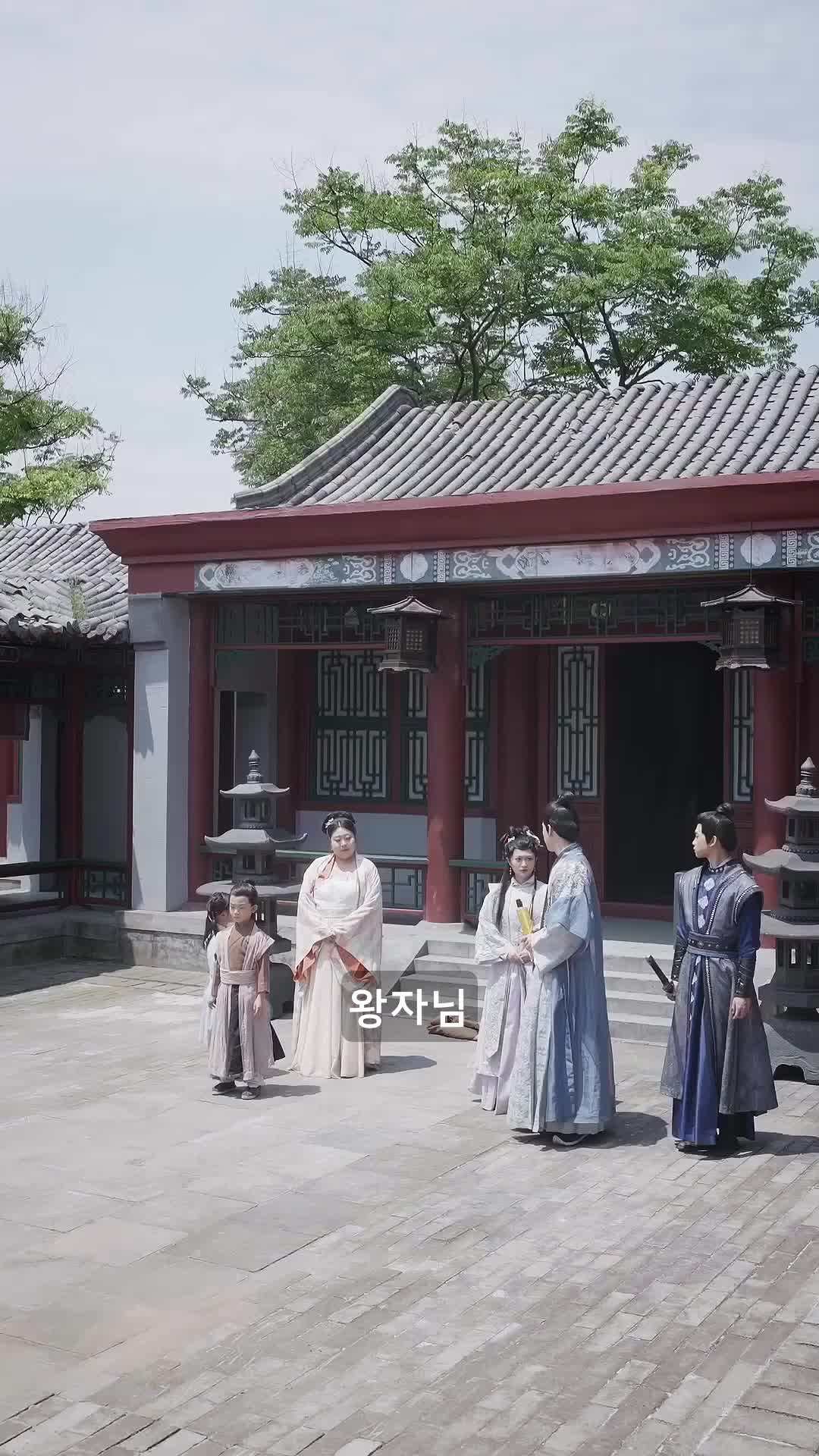 에피소드 13 - 뚱뚱한 아내로 타임슬립: 뚱보 왕비마마의 역전