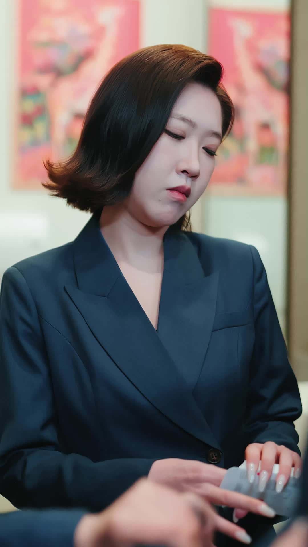 에피소드 9 - 카리스마 대표님과의 계약 결혼