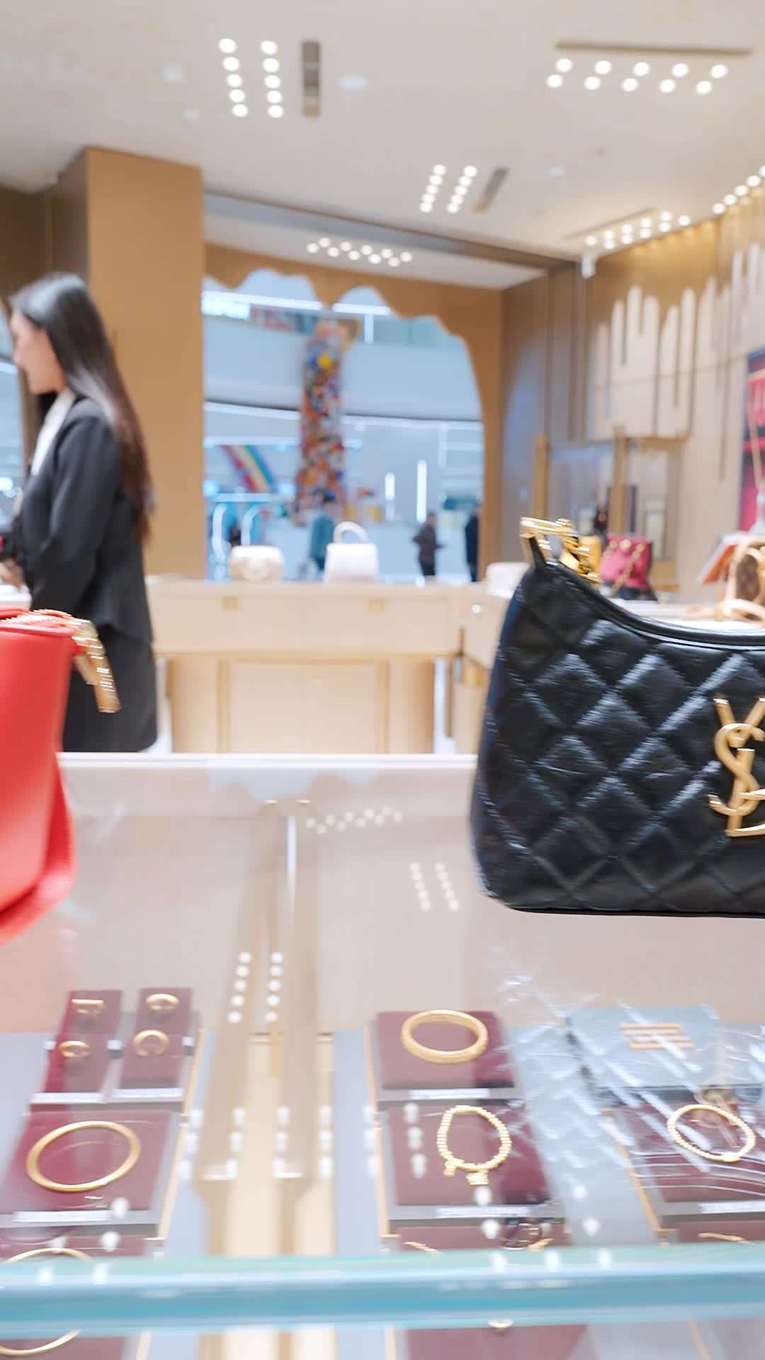 第4集 - 分手當天,我激活助女為樂返現系統