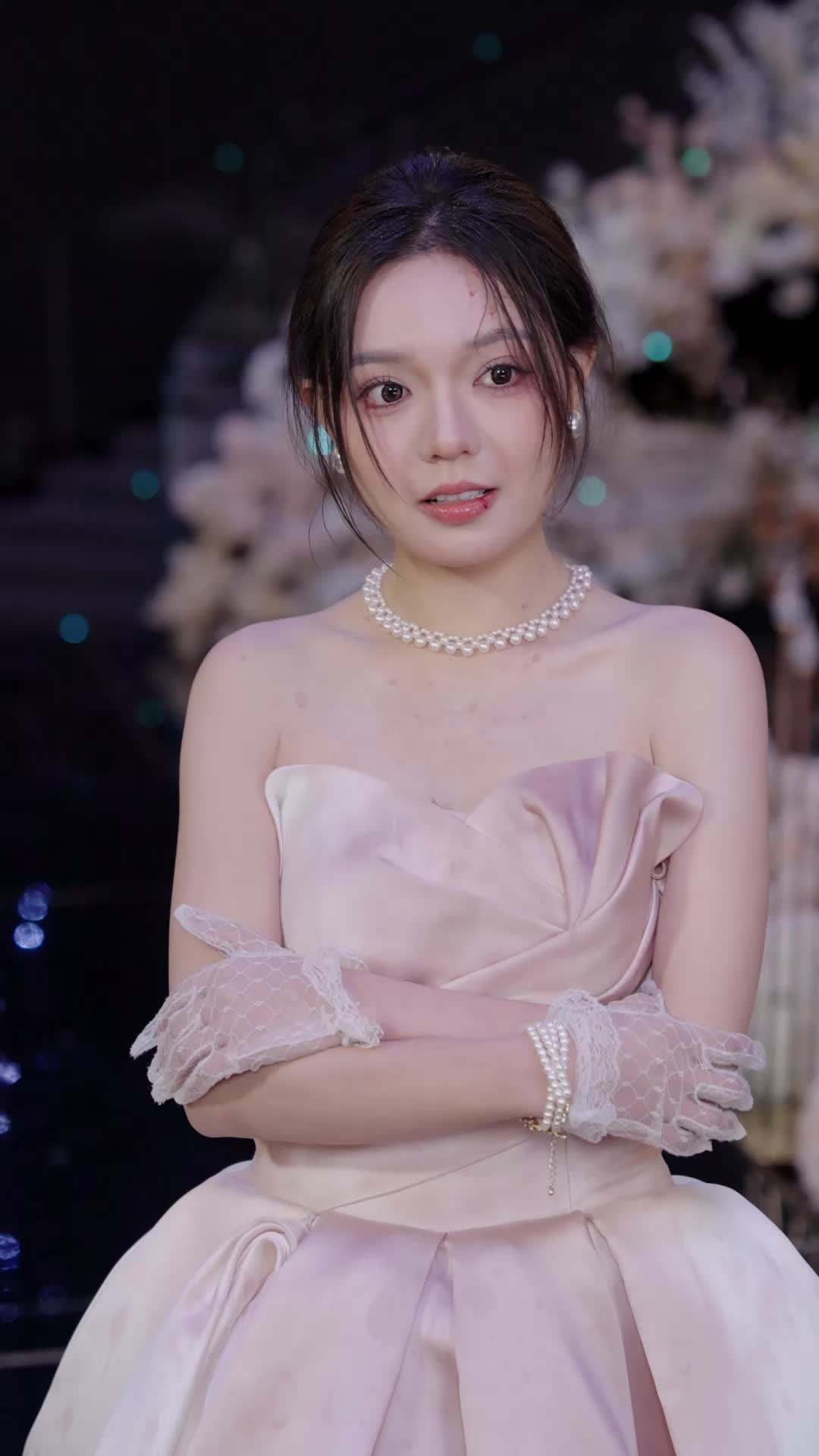 エピソード25 - 「貧乏女」だと！？ 正体は超エリート令嬢