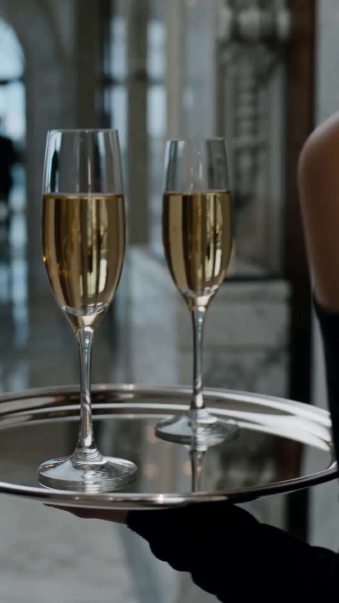 Episódio 9 - Ele Pagou por Uma Noite, Depois a Quis para Sempre