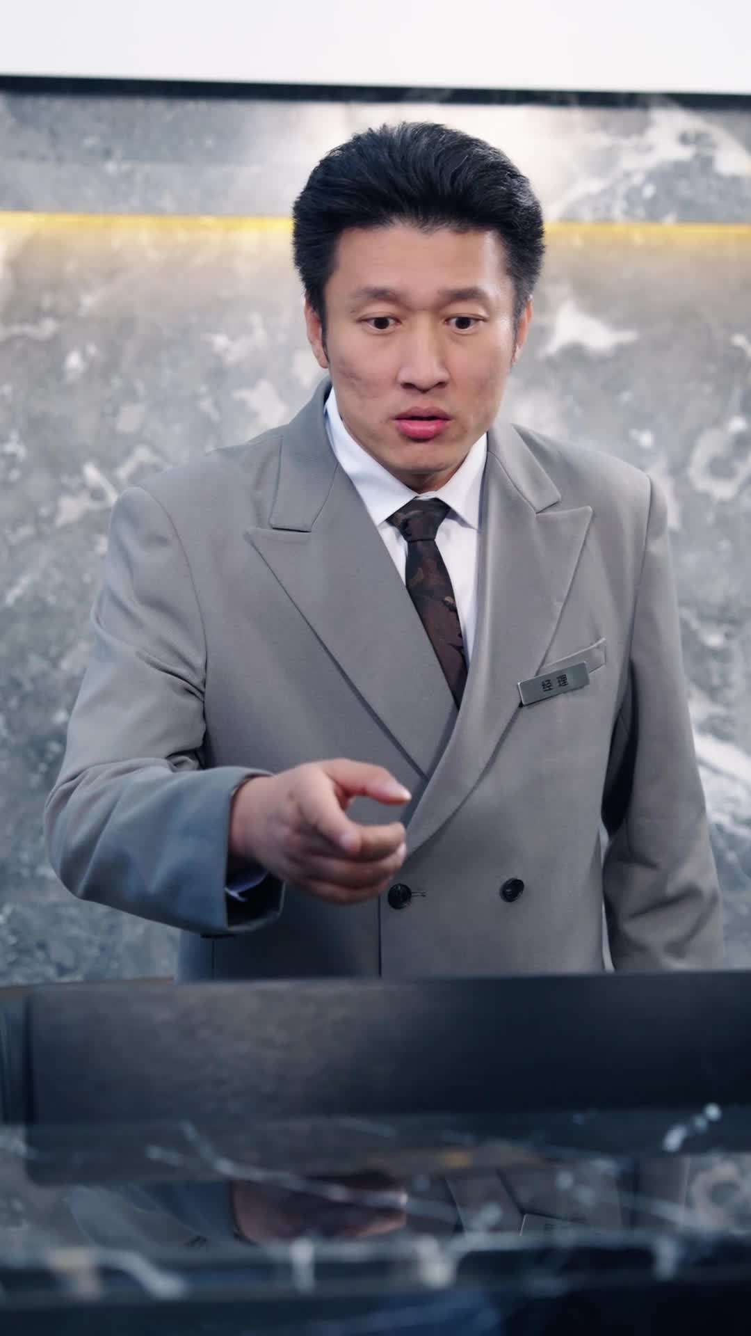Episode 4 - From Veggie Vendor to Billionaire