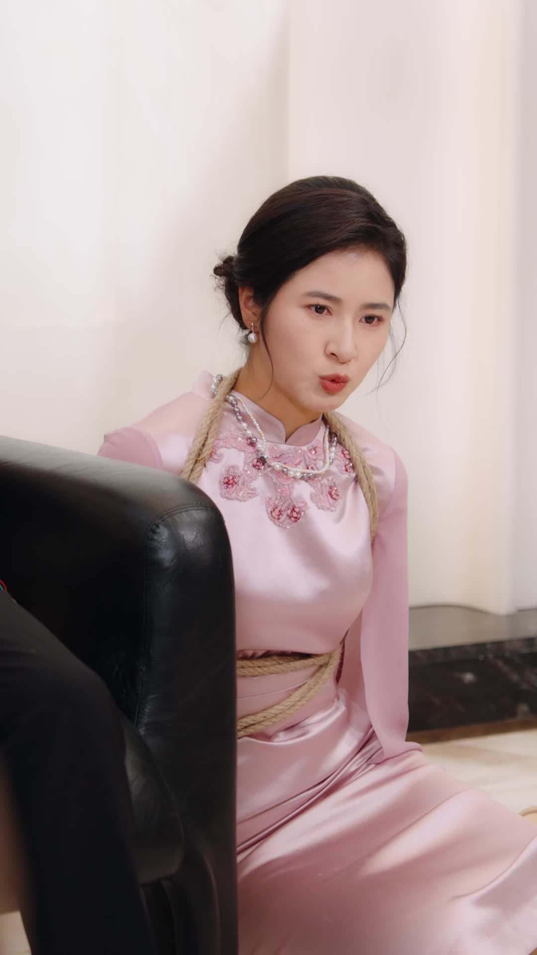 ตอน56-ภาพยนตร์ อย่ามายุ่งกับฉัน รู้ไหมใครหนุนหลัง เต็มเรื่อง