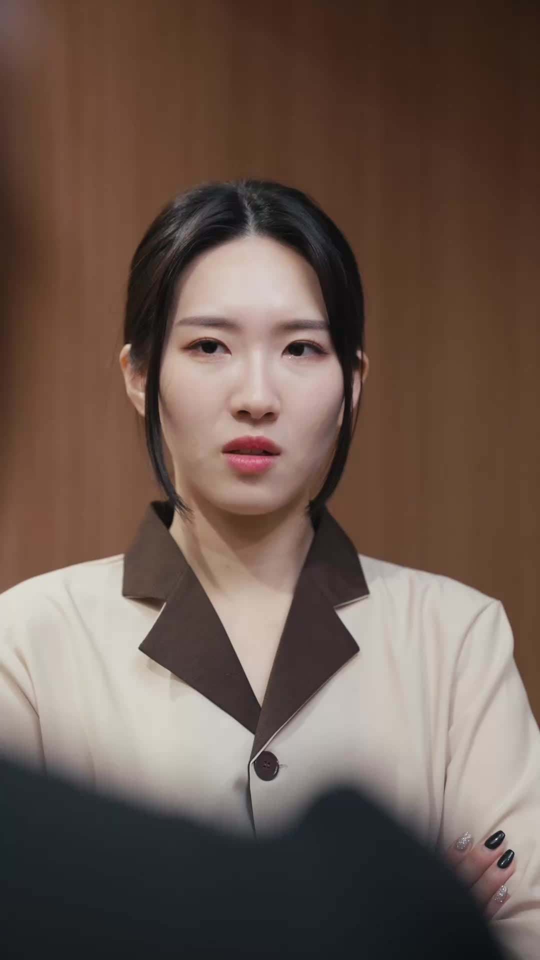 Episode 22 - CEO yang Menyamar Jadi Petugas Kebersihan