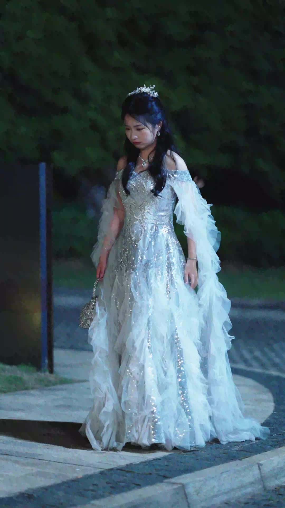 エピソード17 - 転生妻の決意：富豪夫への逆襲