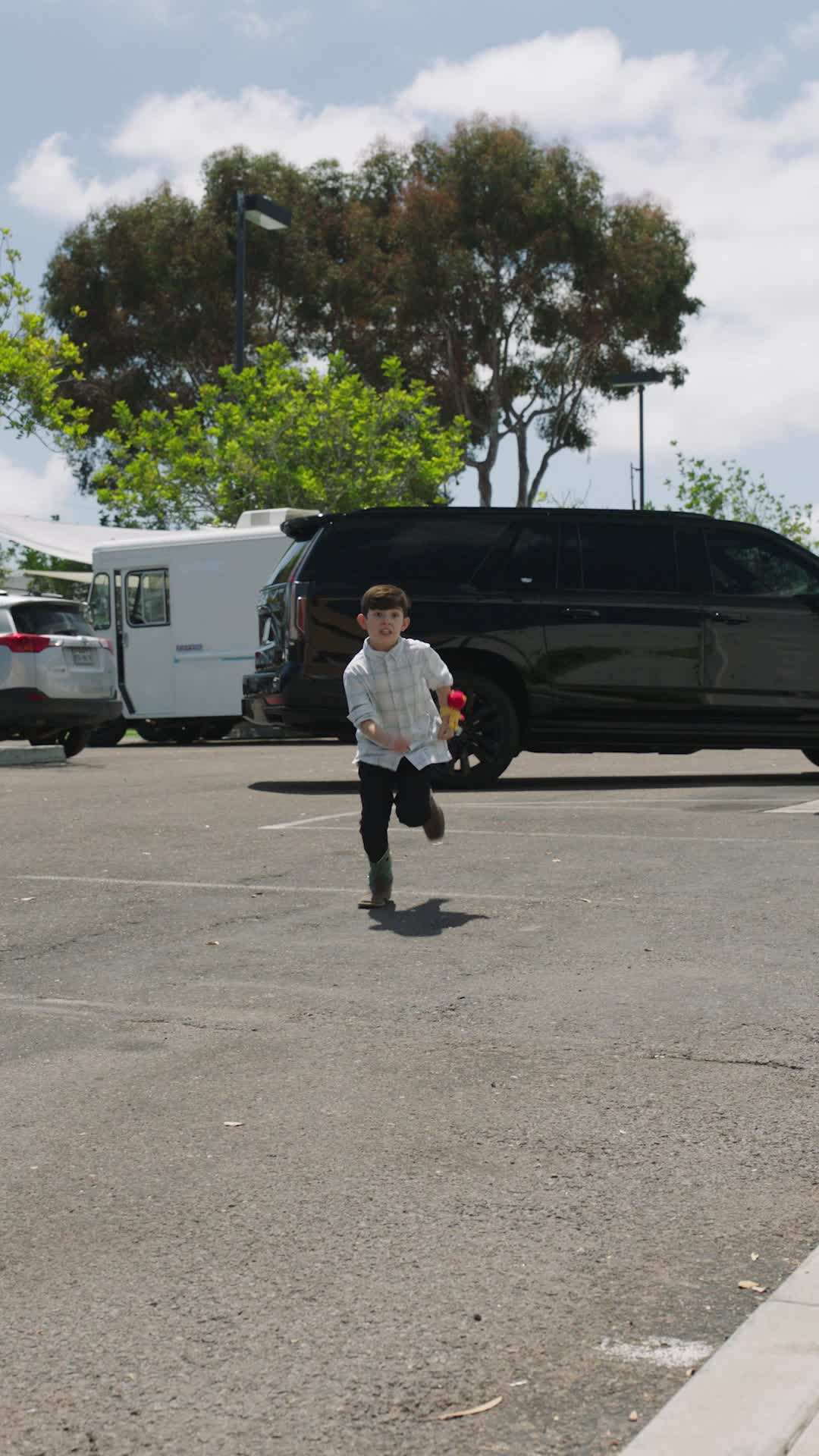 Trailer - American Sniper: The Kid of Guns
