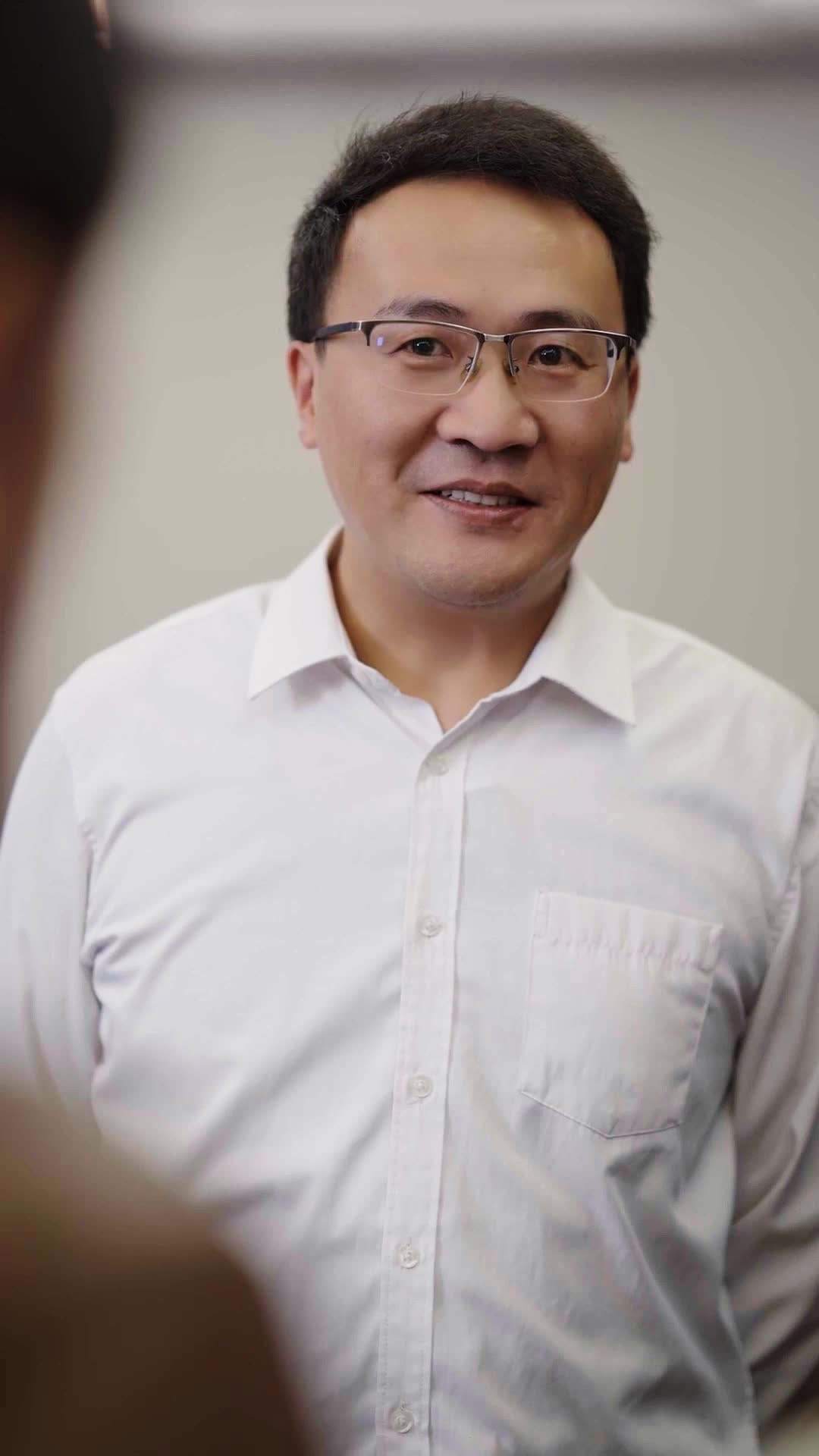 Episode 14 - Double Life CEO Chasing Love