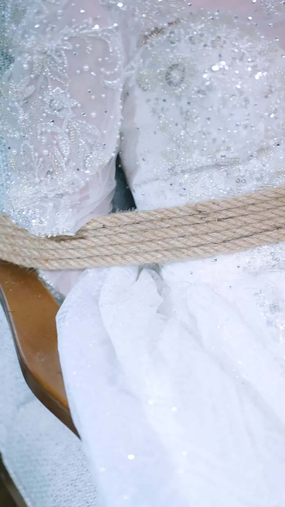 Episode 1 - Runaway Bride Fell For Him