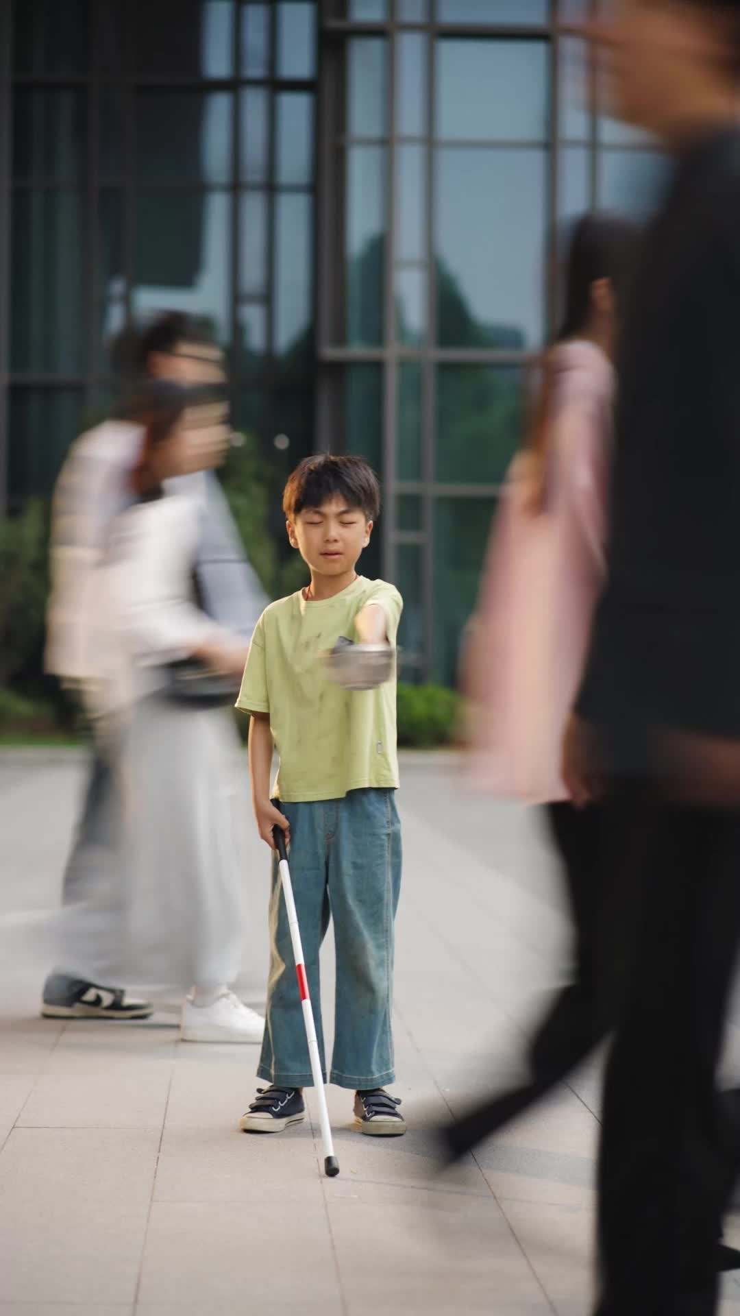 Episode 1 - Blind Prodigy Saved His Family