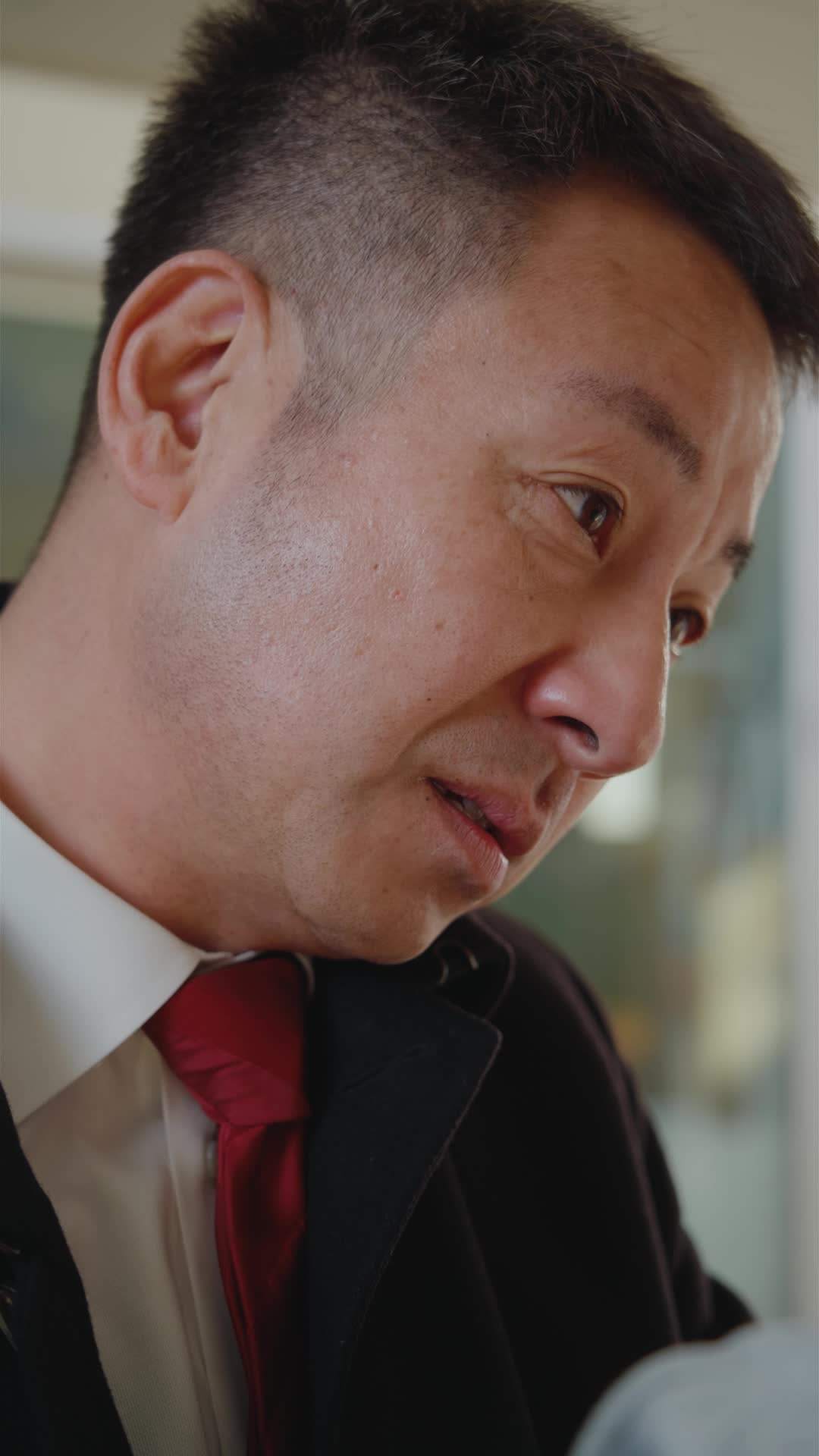 第54集 - 大使的兒子愛上我?這下慘了!