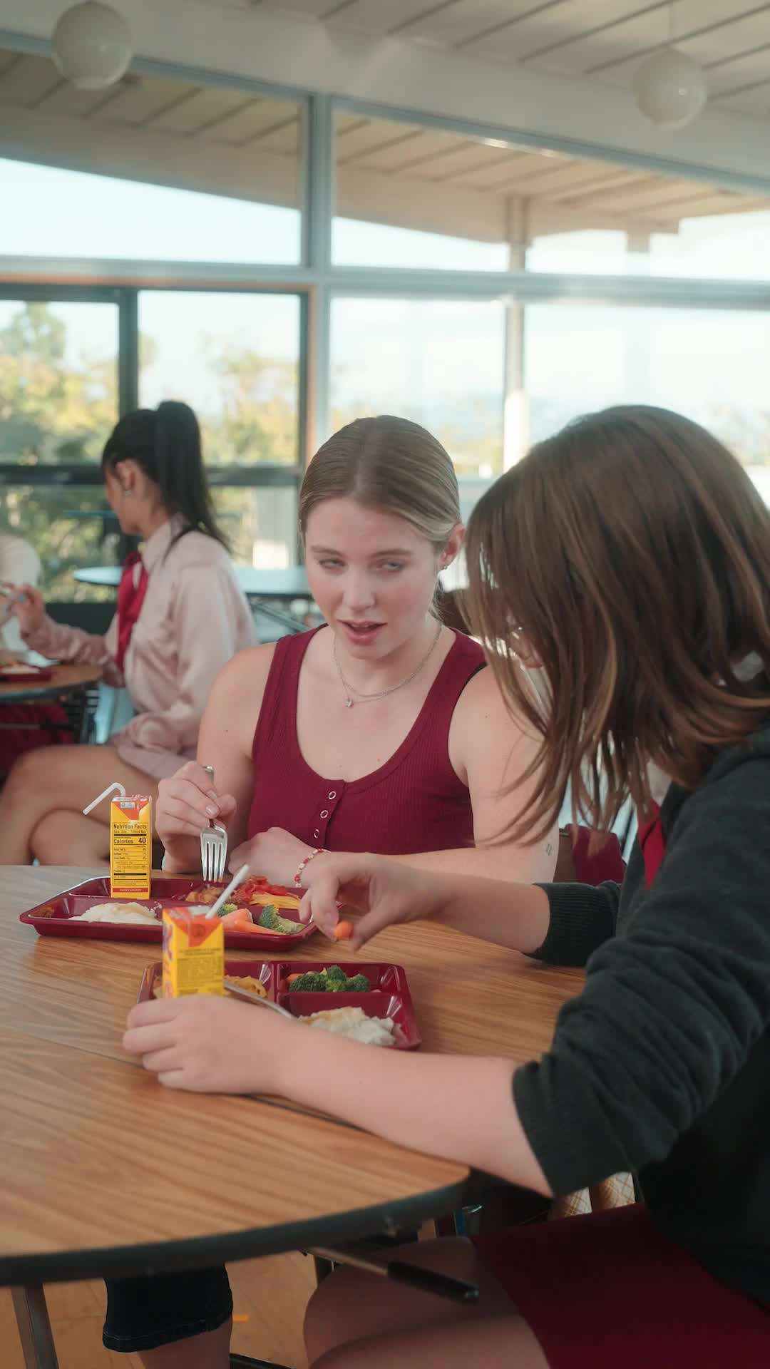 Episode 33 - True Heiress vs. Fake Queen Bee
