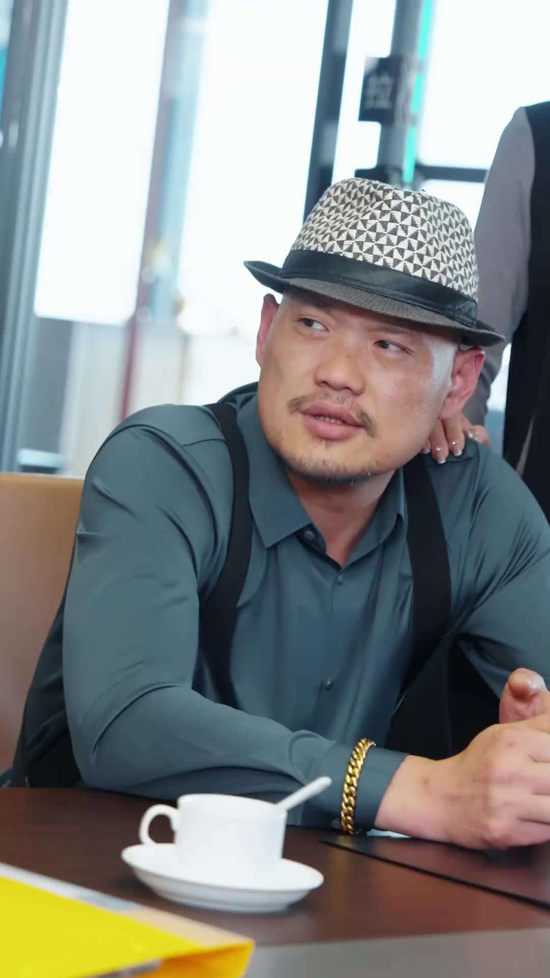 Episode 84 - CEO, Those Twins Look Just Like you