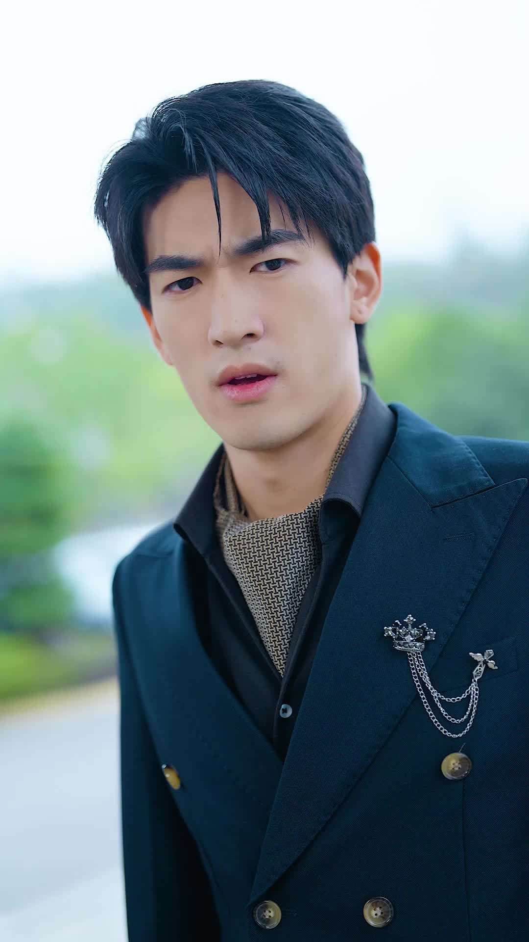 Episode 4 - Rise of the Heiress with X-Ray Vision