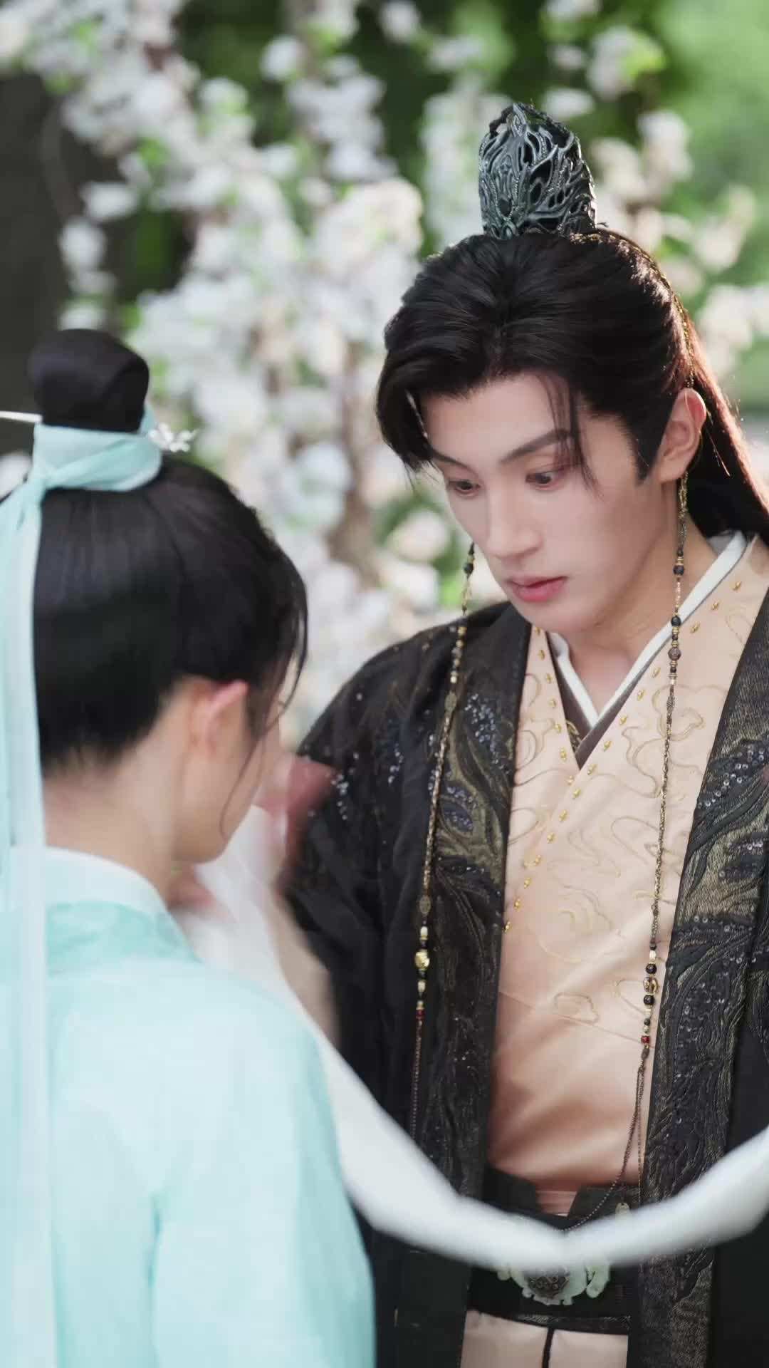 Episode 11 - Your Highness, Your Family Doctor Is Actually a Girl!